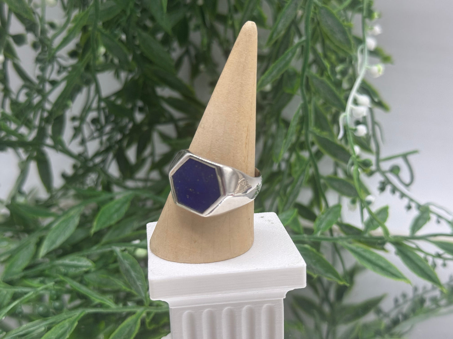 Lapis Lazuli Men’s Ring
A Symbol of Wisdom, Truth & Inner Strength, size 13.5 Crystal Wellness