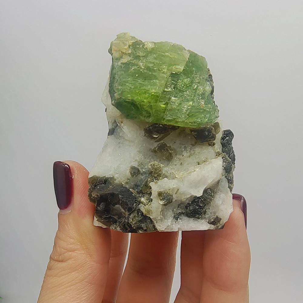 Epidote with Mica in Quartz 106gr 5x4.5x2.5cm Crystal Wellness