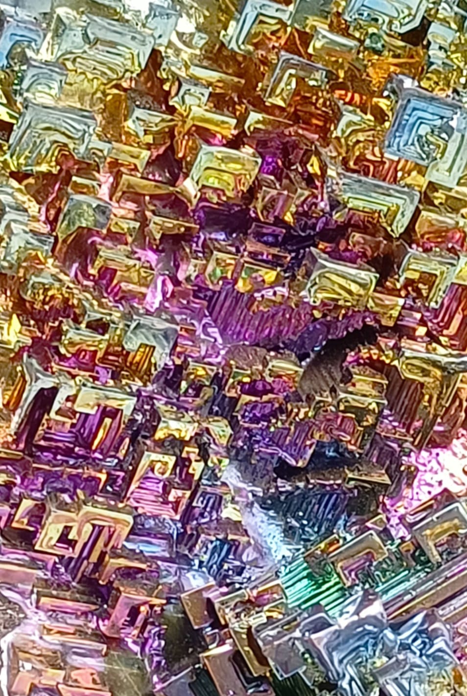 Bismuth Extra Large 14x9.5x4cm Crystal Wellness