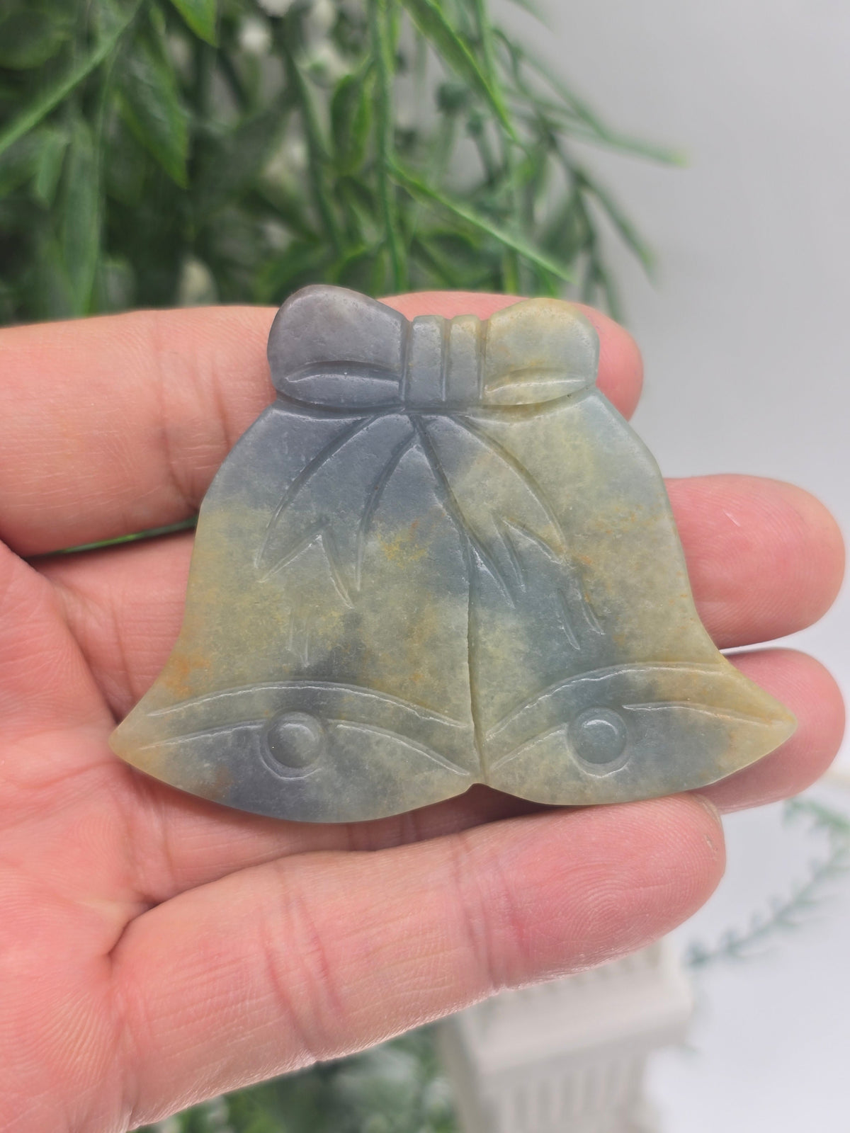 đ
Santa Crystal Accessories Collection (Stones of Joy, Luck & Holiday Magic) Crystal Wellness