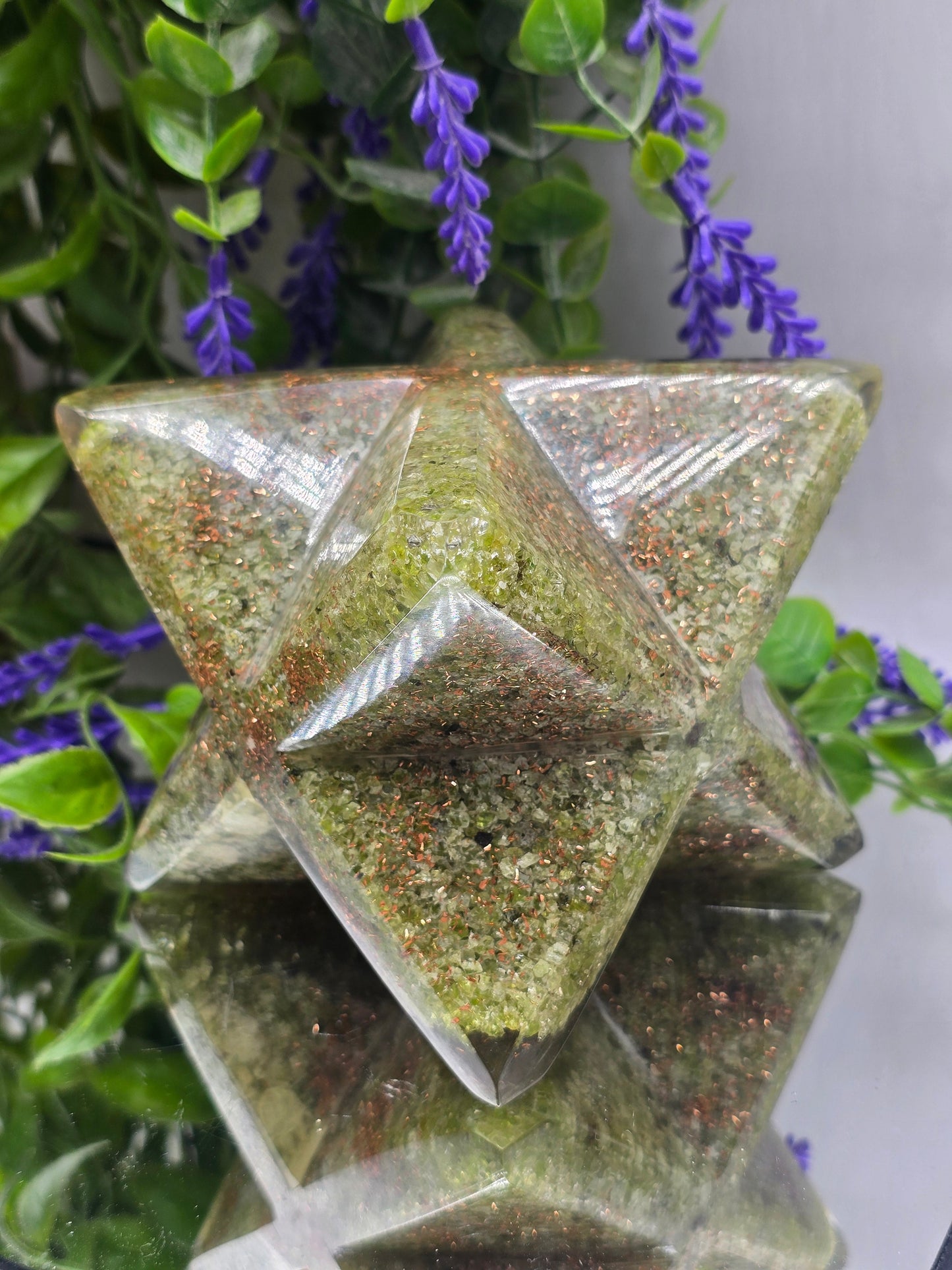 Premium Peridot Merkaba Orgonite — Stone of Renewal, Abundance & Energetic Alignment 1.4kg | 14 × 14cm Crystal Wellness