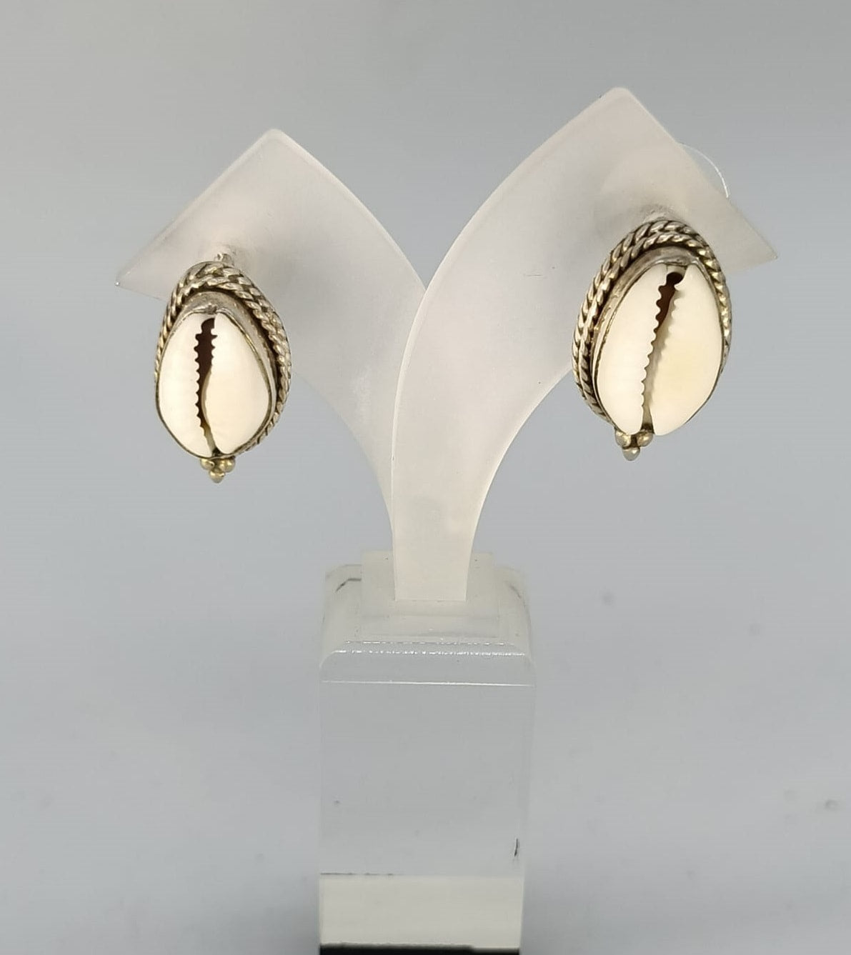Cowrie Shell Filigree 925 Sterling Silver Stud