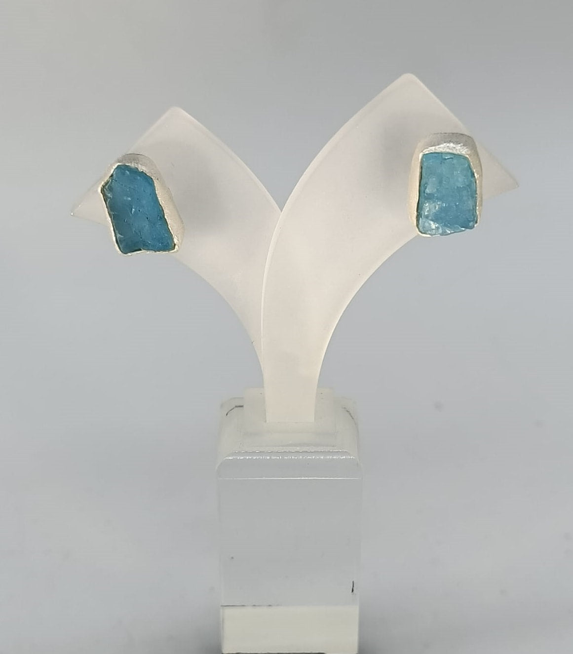 Neon Blue Apatite 925 Sterling Silver Stud