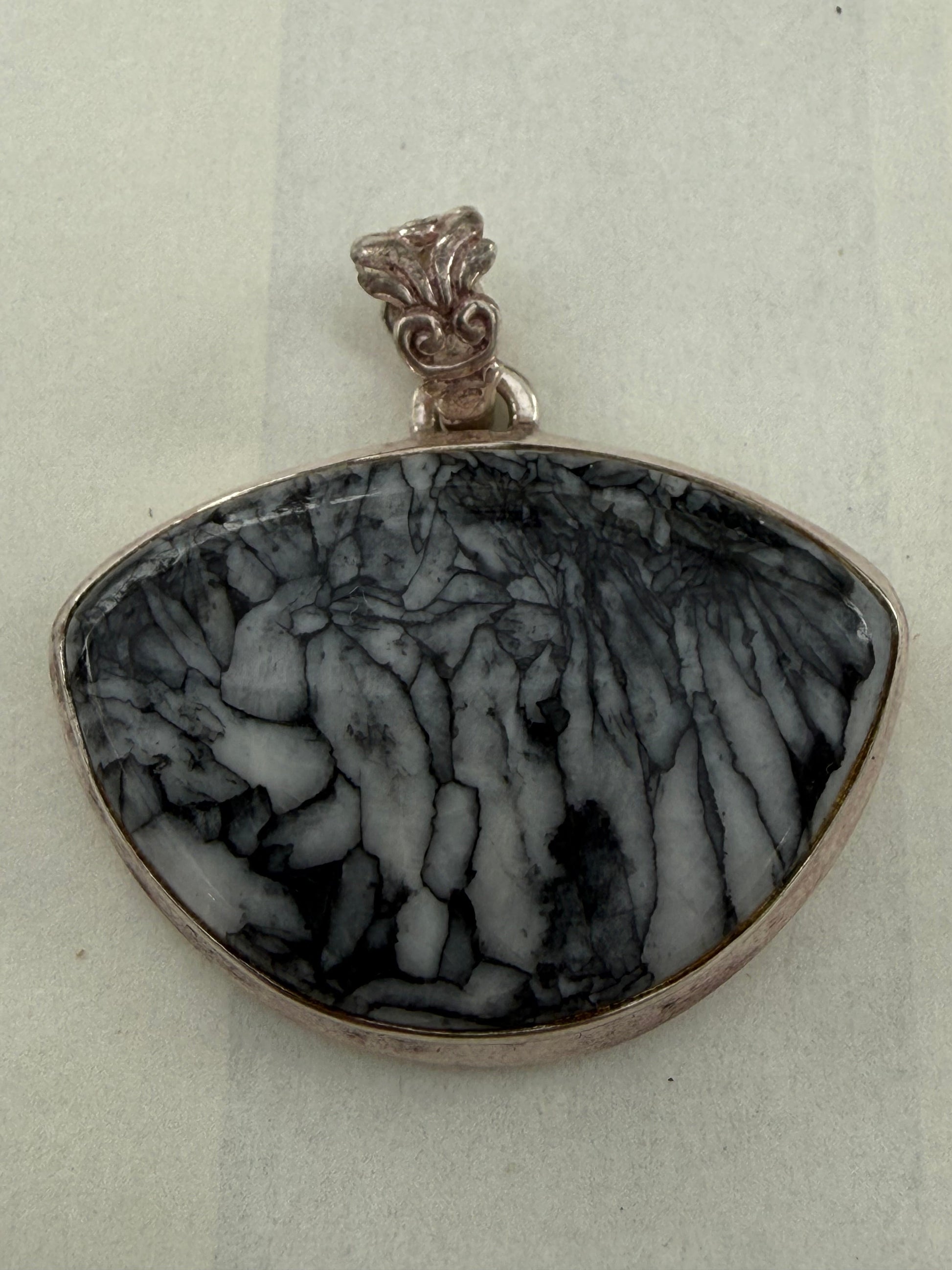Pinolith Silver Pendant 25mmx35mm Crystal Wellness