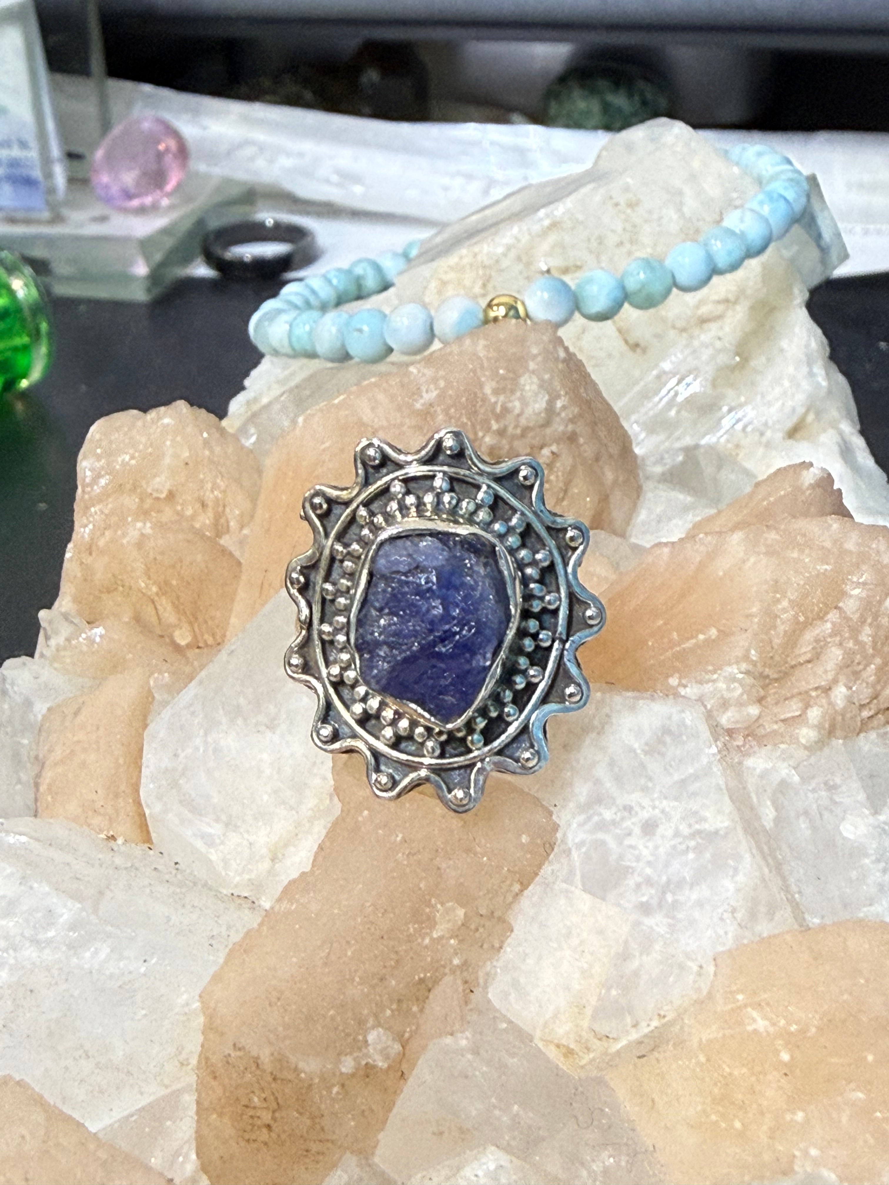 Raw Tanzanite Ring, size 8 – Intuition, Transformation & Higher Wisdom Crystal Wellness