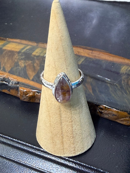 Super 7 / Melody Stone — The Stone of Spiritual Awakening

A powerful crystal of spiritual connection, energetic harmony and inner transformation. Size 7.75 Crystal Wellness