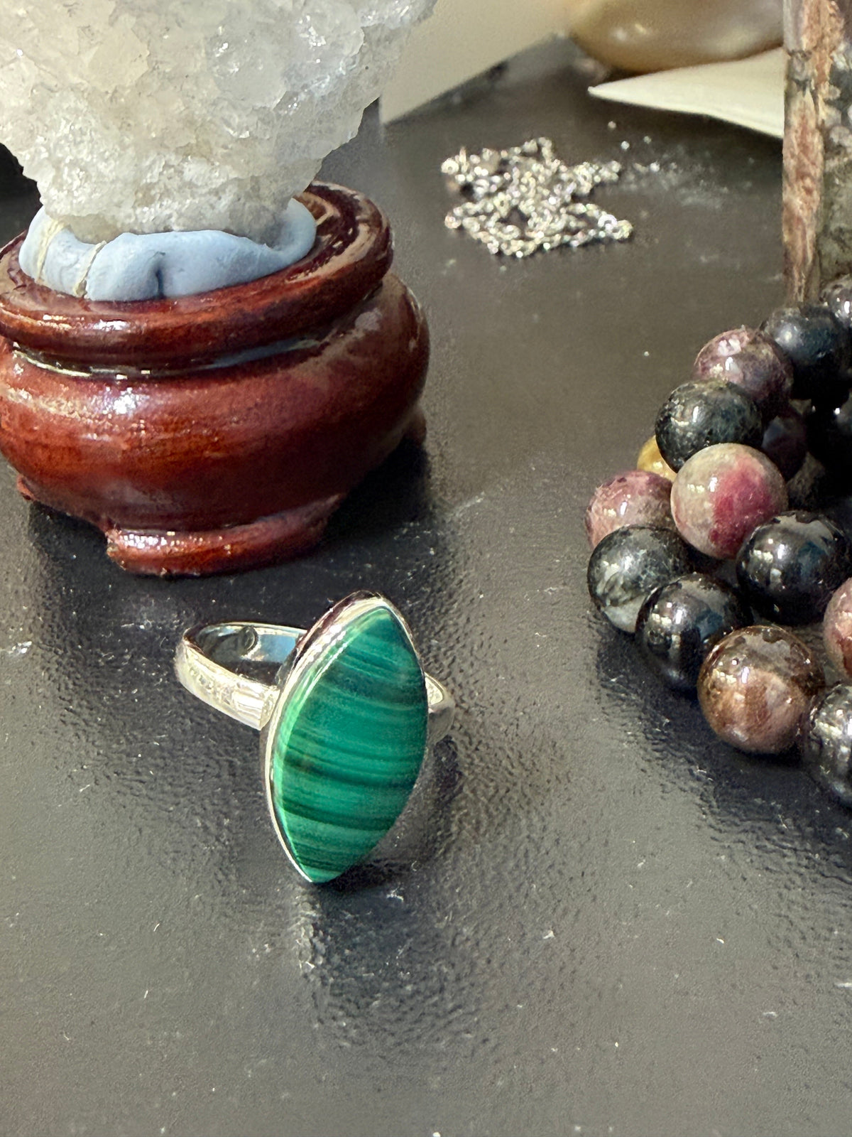Malachite Ring, 5.75
Stone of Transformation, Protection & Abundance Crystal Wellness