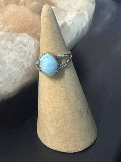 Larimar Ring

A Serene Stone of Peace, Divine Feminine Energy & Emotional Flow Crystal Wellness