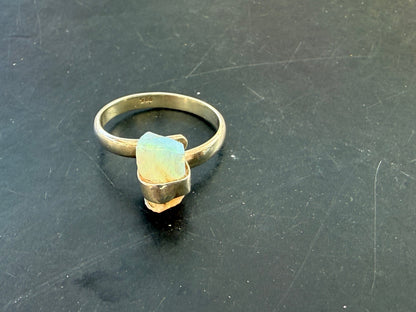 🌈 Solid Australian Opal Ring, size 7 adjustable 

A little piece of Australian magic — glowing with its own unique play of colour. Crystal Wellness