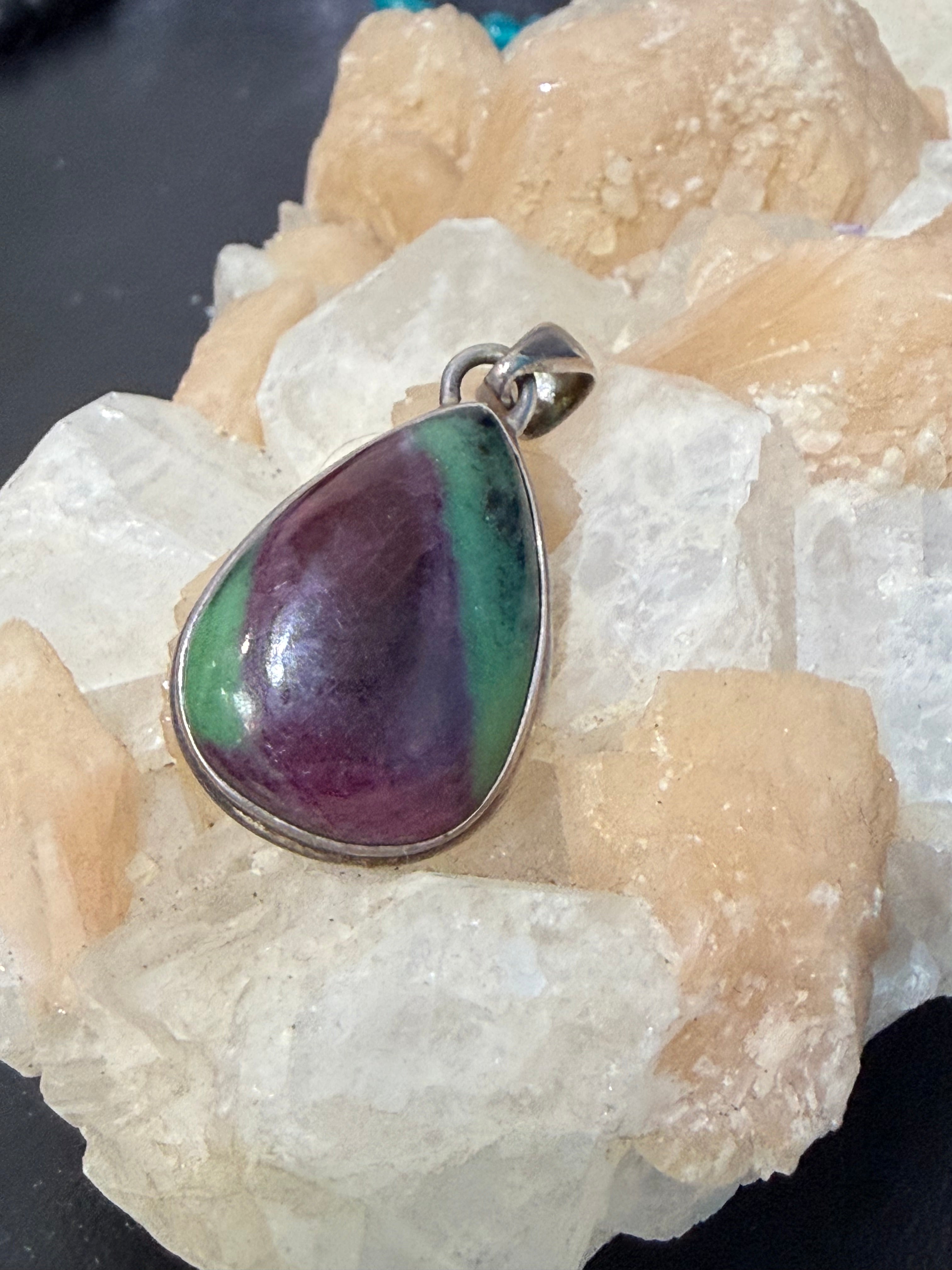 Ruby Zoisite Pendant – Passion, Growth & Heart-Centred Transformation Crystal Wellness