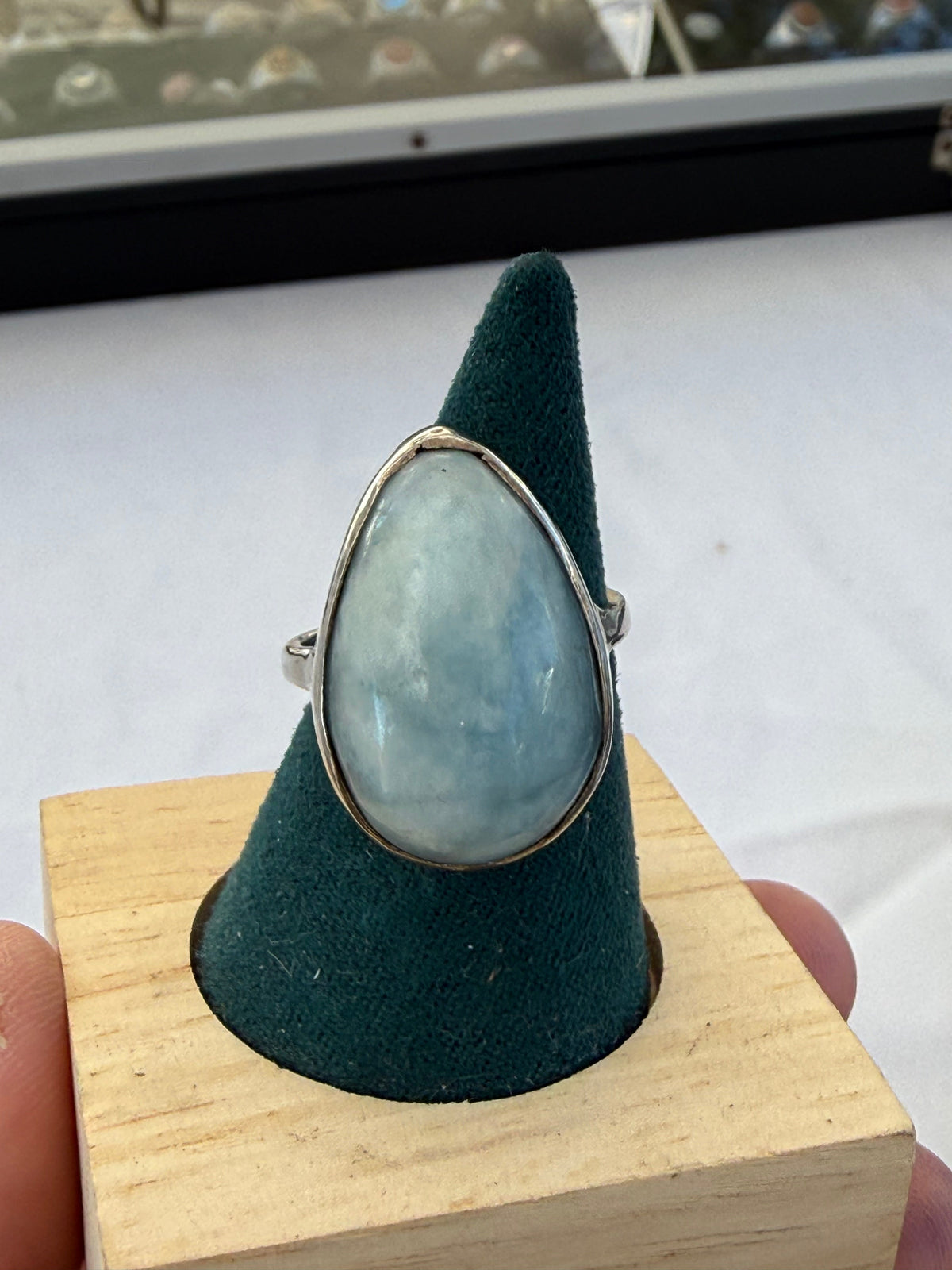 Aquamarine Ring, size 8.5

Serenity • Clear Communication • Flow Crystal Wellness
