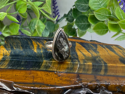 Gold Seraphinite Ring — Wings of Spiritual Light, size Crystal Wellness