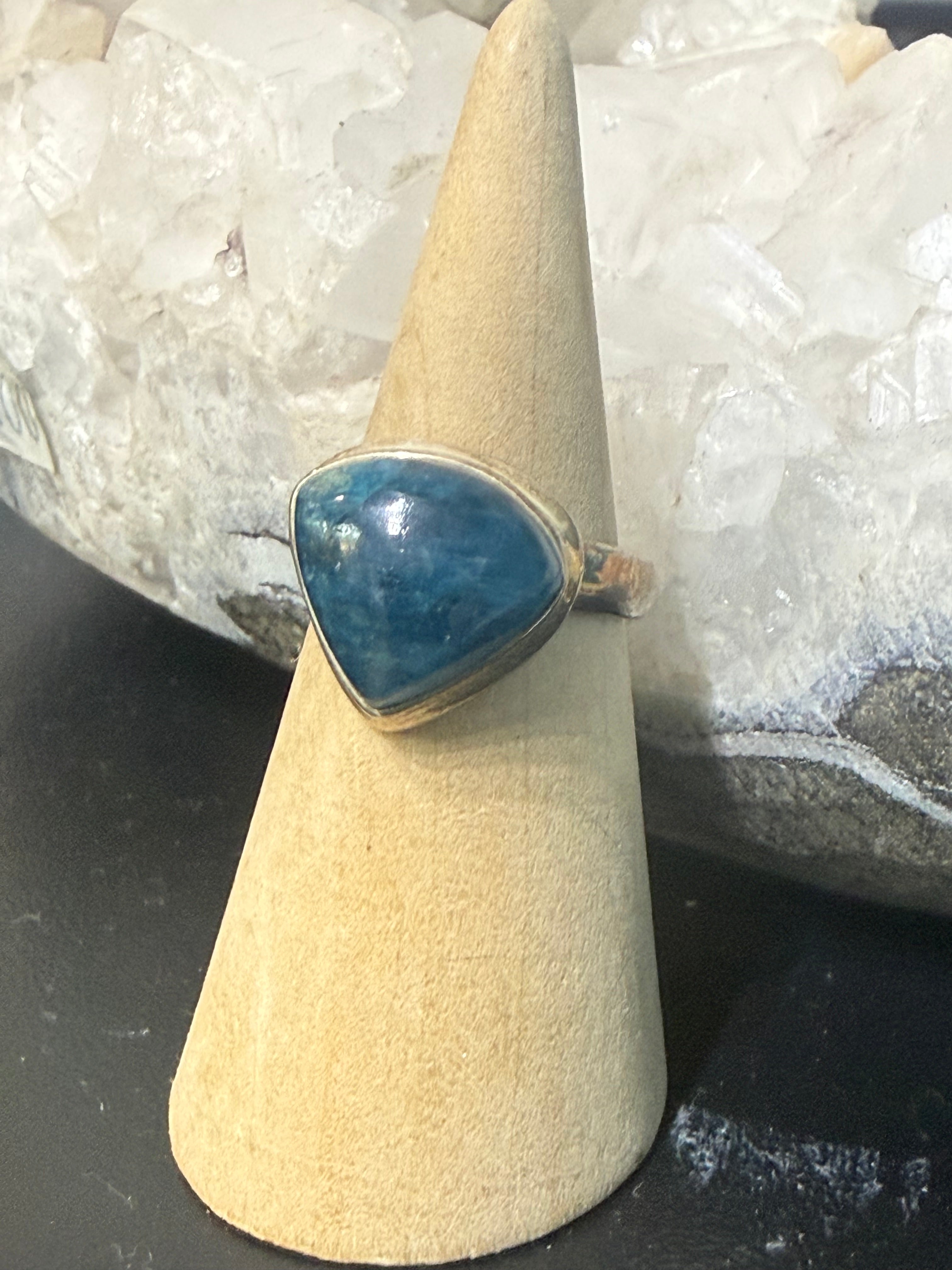 Neon Blue Apatite Silver Ring – Size 7.5 Crystal Wellness