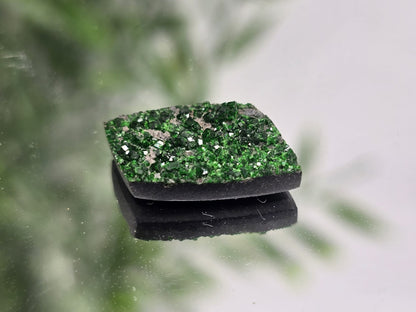 Uvarovite Cabochon AAA Grade (Rare) Crystal Wellness