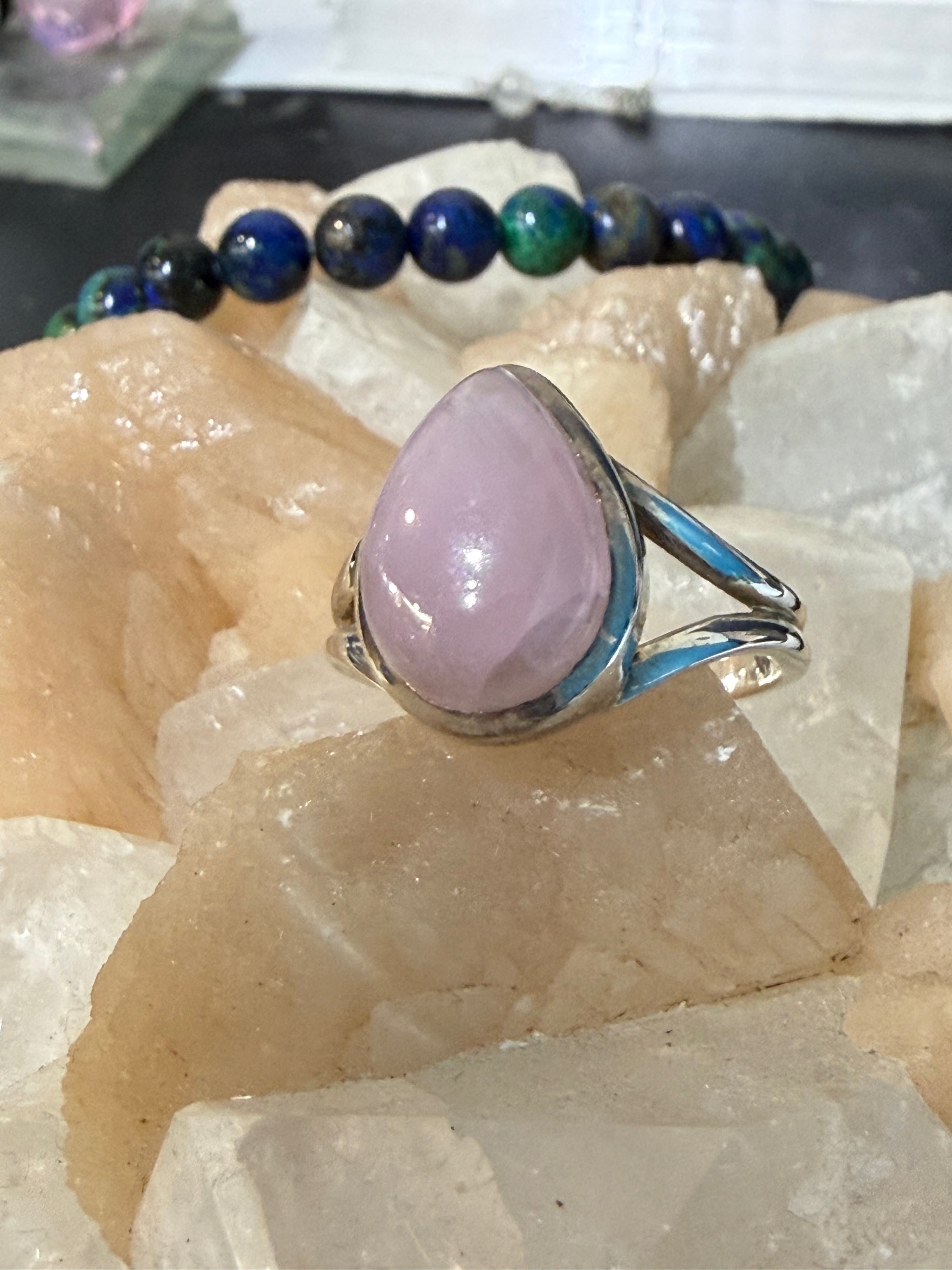 Natural Kunzite Ring, size 9.5 – Stone of Divine Love, Emotional Healing & Inner Peace Crystal Wellness
