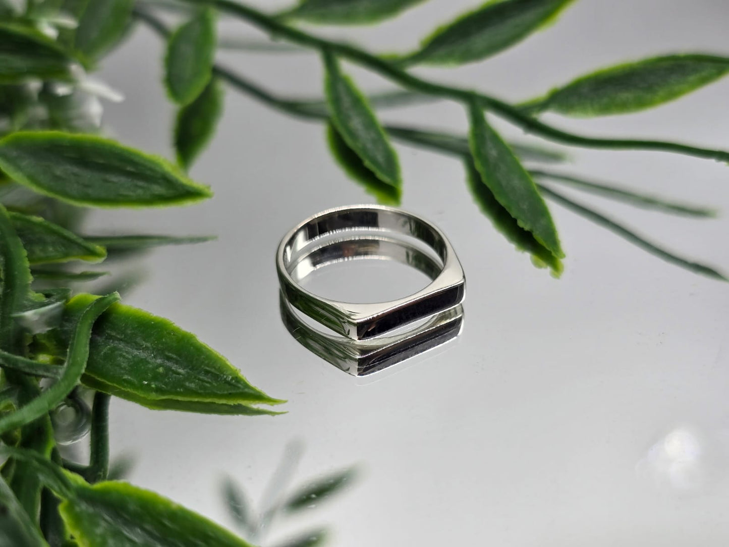 Modern Geometric Sterling Silver Band Ring Crystal Wellness