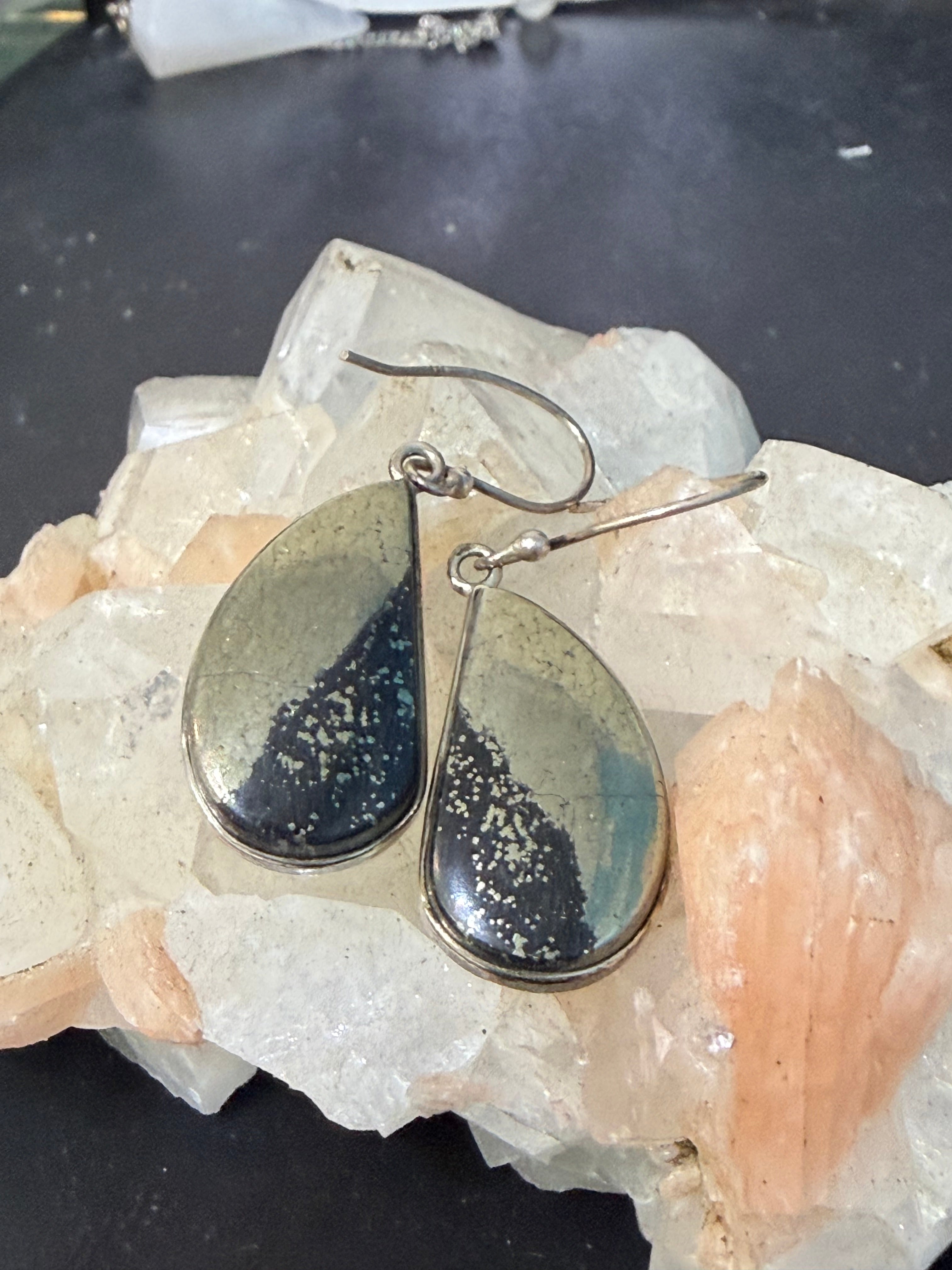 Magnetite & Pyrite Earrings – Grounding, Protection & Prosperity, 22mmx15mm Crystal Wellness