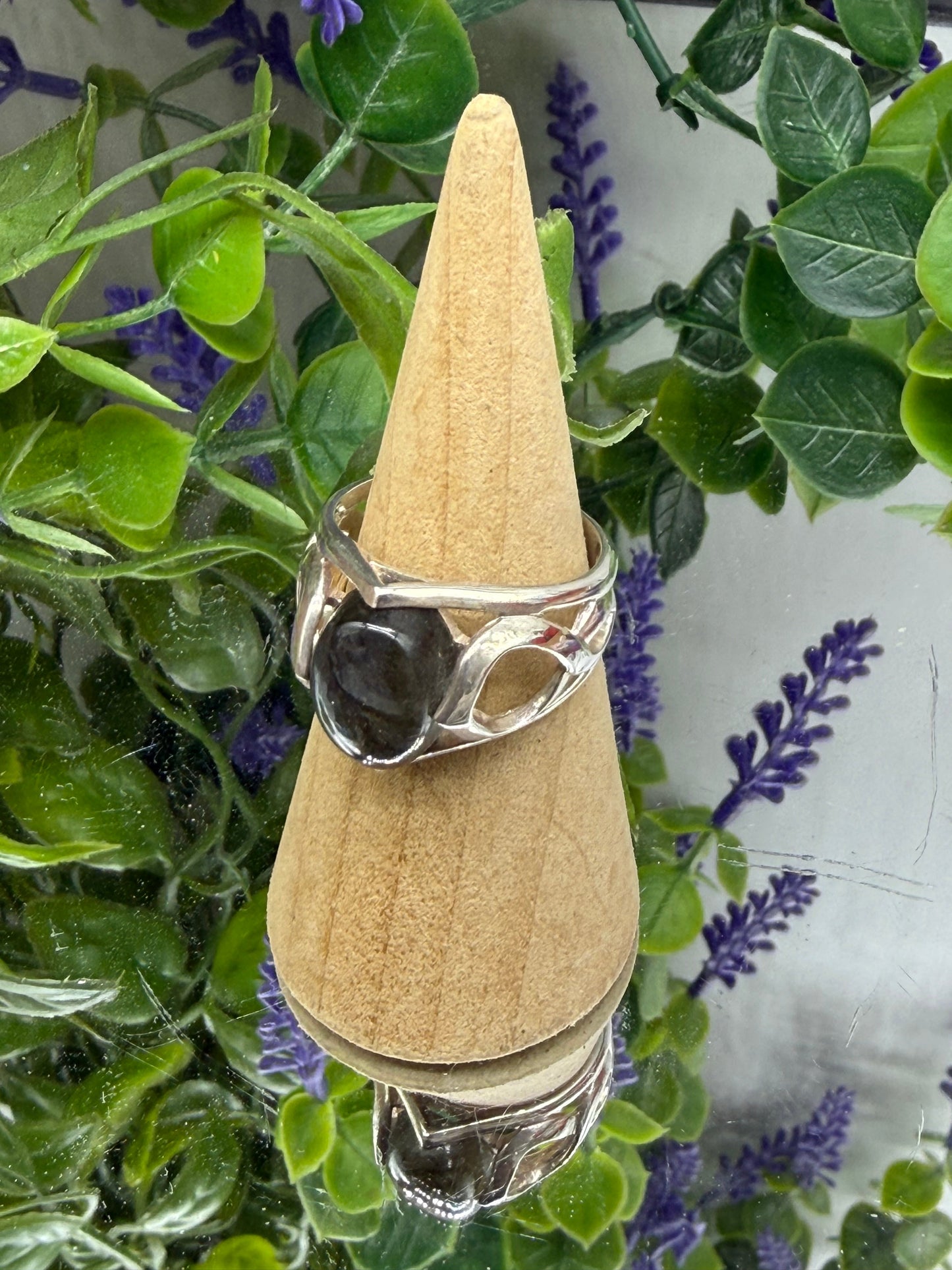 ✨ High-Quality Labradorite Ring — Stone of Magic & Transformation, size 9 Crystal Wellness