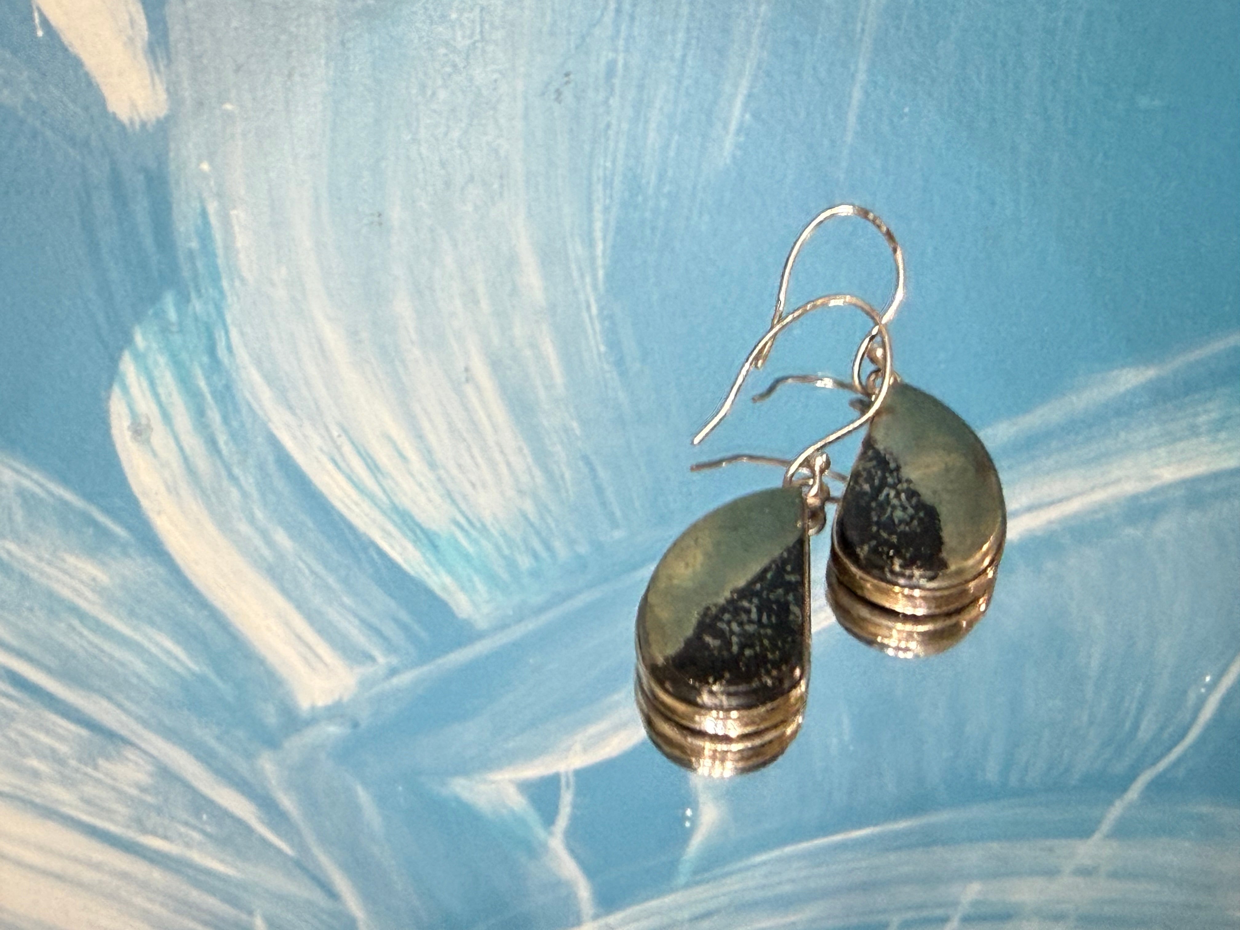 Magnetite & Pyrite Earrings – Grounding, Protection & Prosperity, 22mmx15mm Crystal Wellness