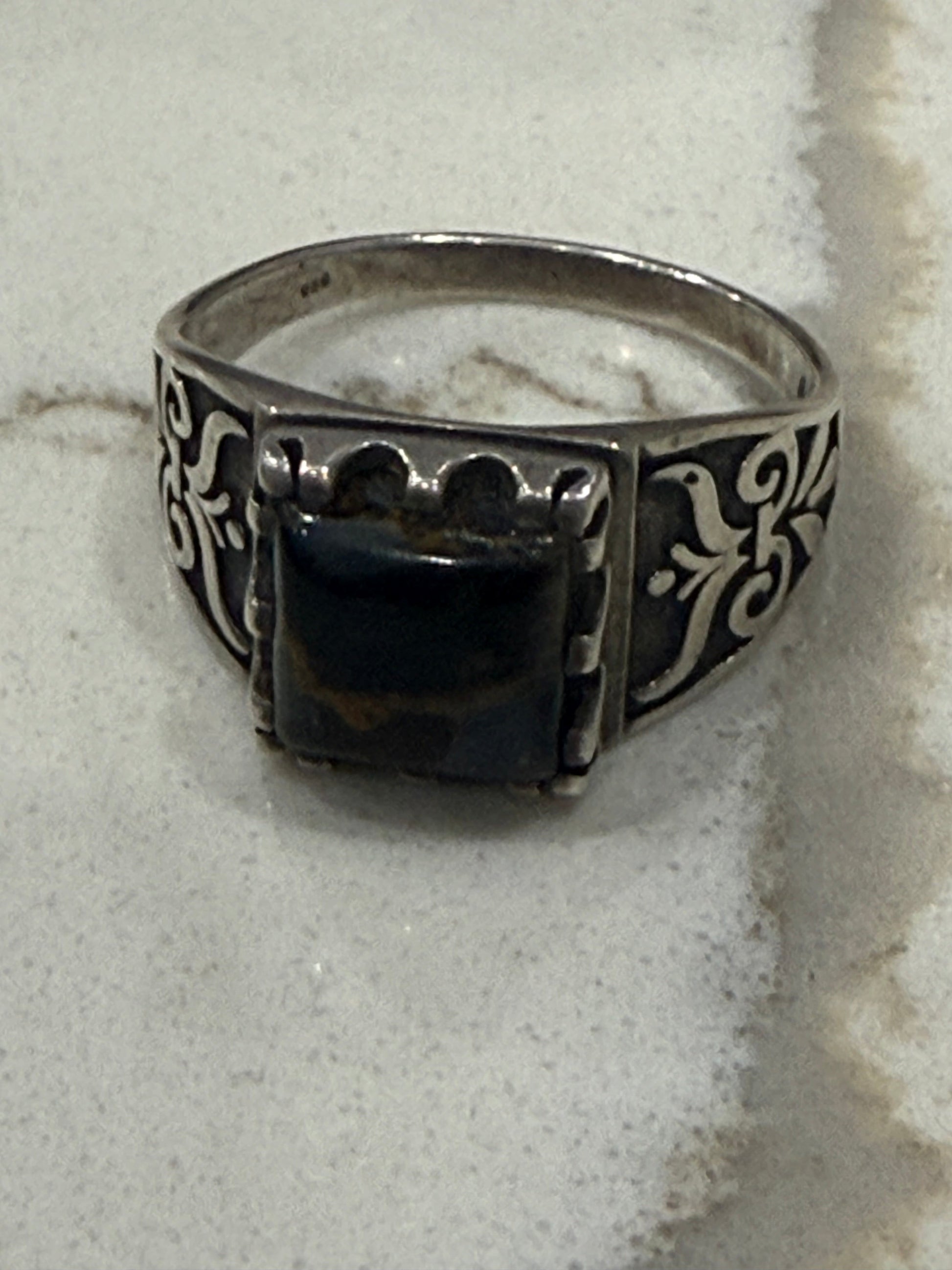 Classic Sterling Silver Men’s Ring – Size 13.5 Crystal Wellness