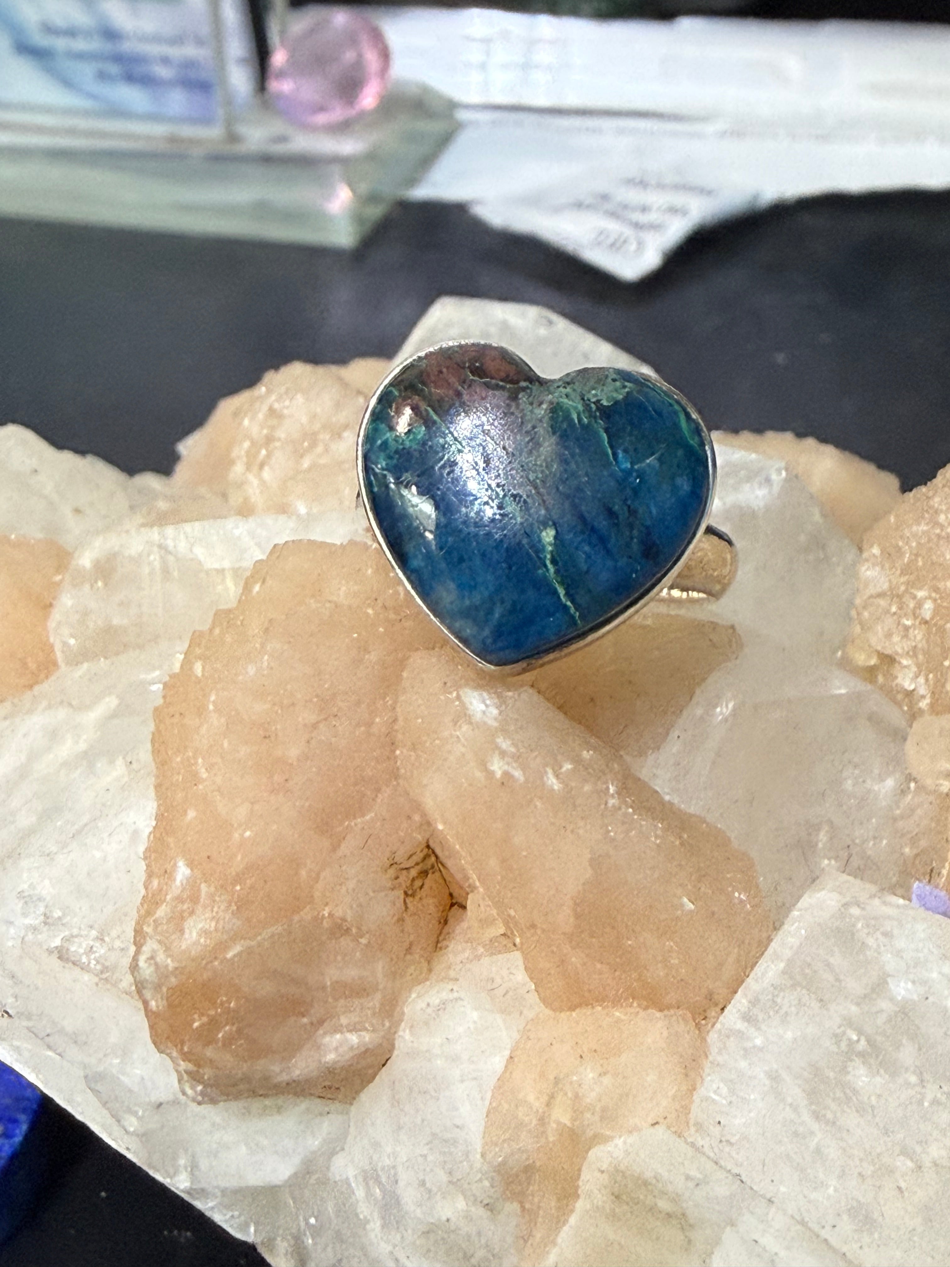 Shattuckite Ring, size 8.5 – Truth, Intuition & Empowered Communication Crystal Wellness