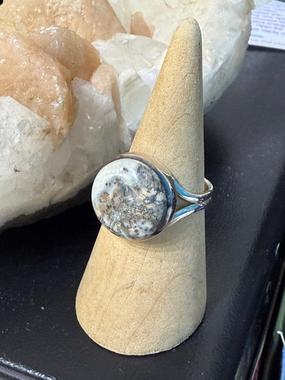 White Maligano Jasper Ring, size 9 – A Stone of New Beginnings, Inner Harmony & Gentle Transformation Crystal Wellness