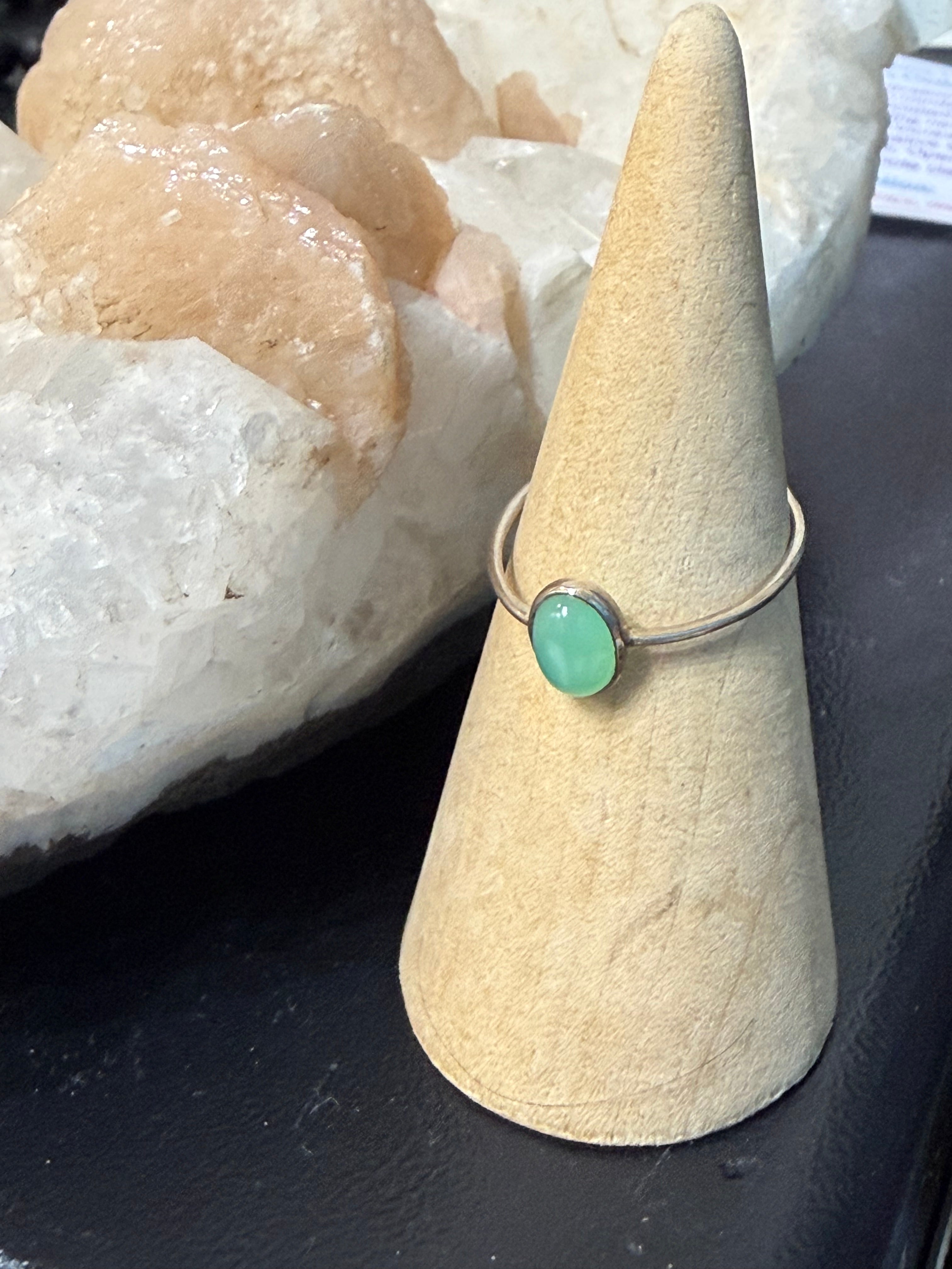 Natural Chrysoprase Ring, size 9 – Sterling Silver | Stone of Joy, Hope & Heart Healing Crystal Wellness