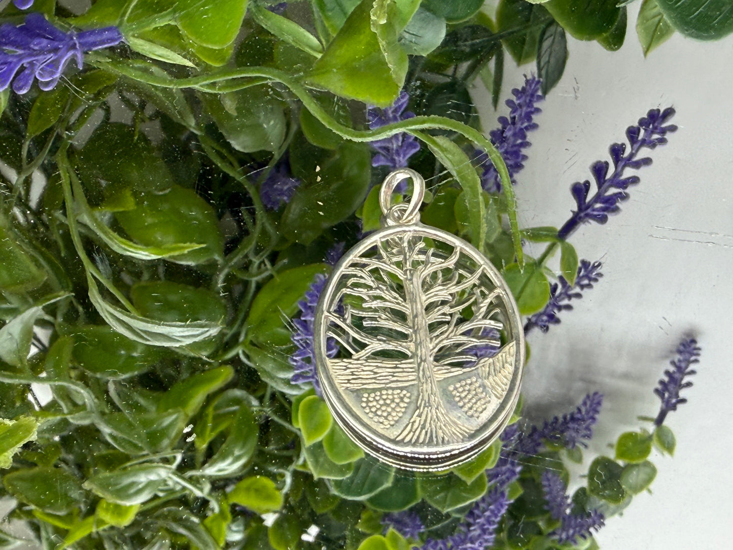 🌳 Tree of Life Pendant — Roots, Growth & Abundance, 31mmx24mm Crystal Wellness