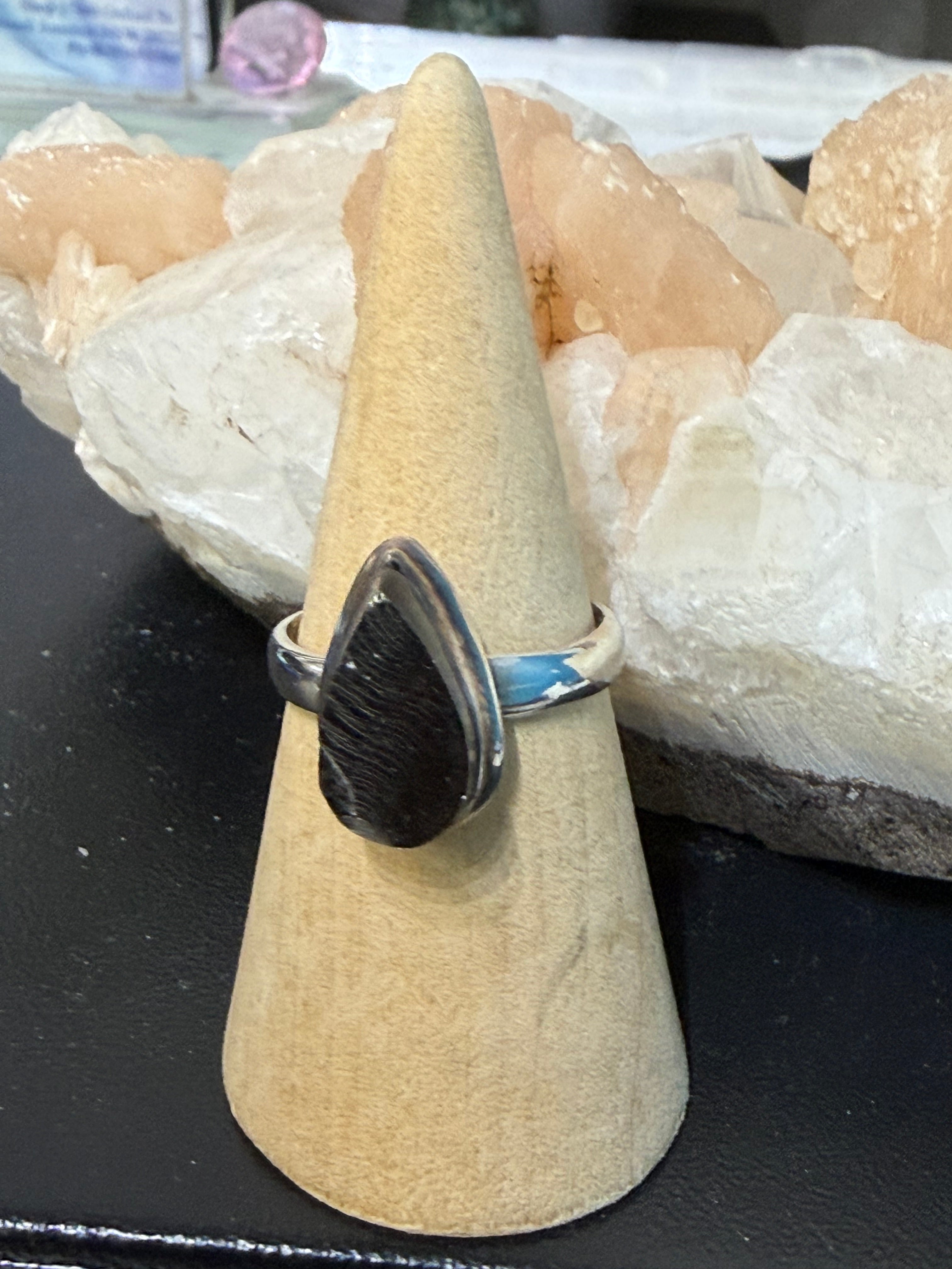 Noble Shungite Ring, size 9.5 – Grounding, Protection & Inner Strength Crystal Wellness