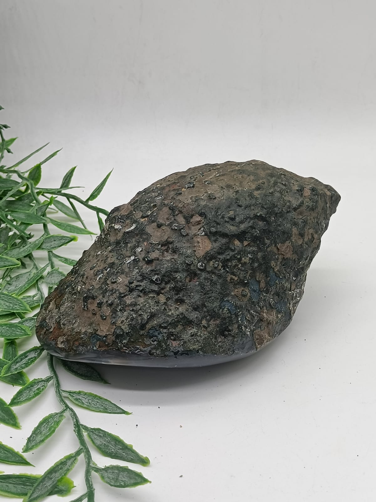Amethyst Geode Natural Shape 0.3kg 7x6x4cm Crystal Wellness