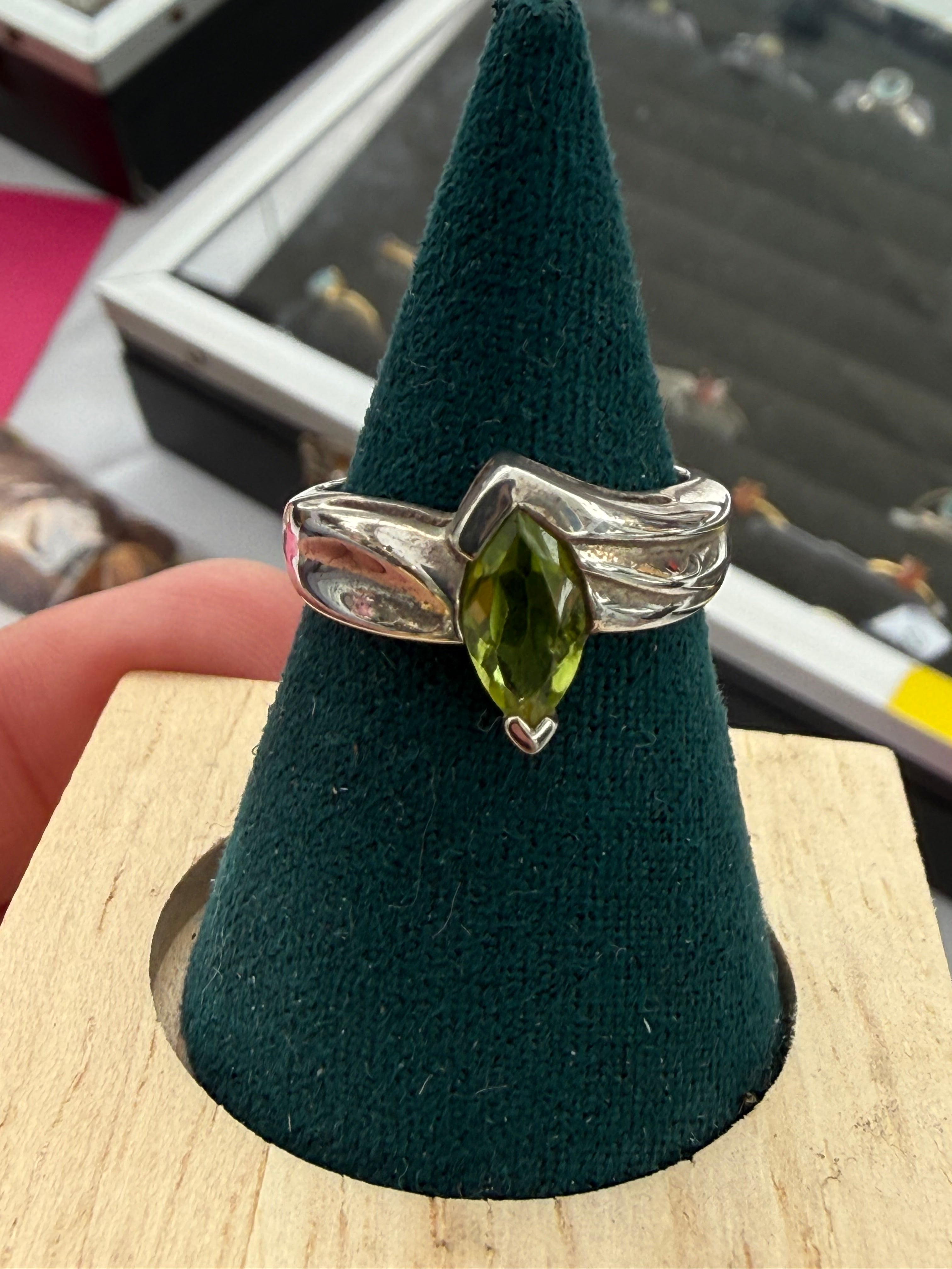 Peridot Ring – Sterling Silver | Abundance, Joy & Heart Renewal, size 7 Crystal Wellness