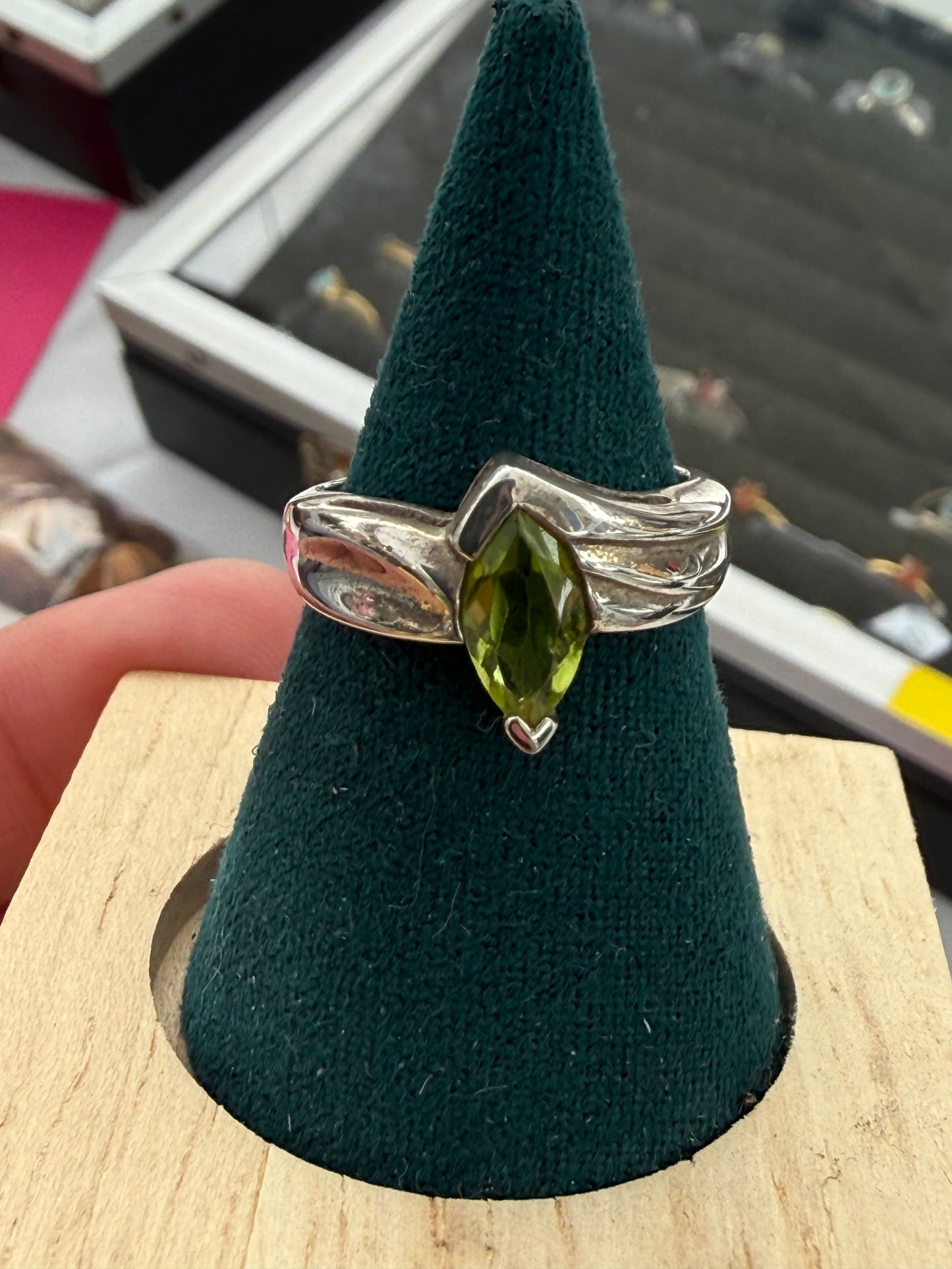 Peridot Ring – Sterling Silver | Abundance, Joy & Heart Renewal, size 7 Crystal Wellness