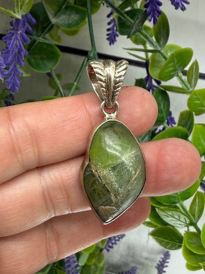 Natural Peridot Pendant — Renewal & Heart Energy, 30mmx29mm Crystal Wellness