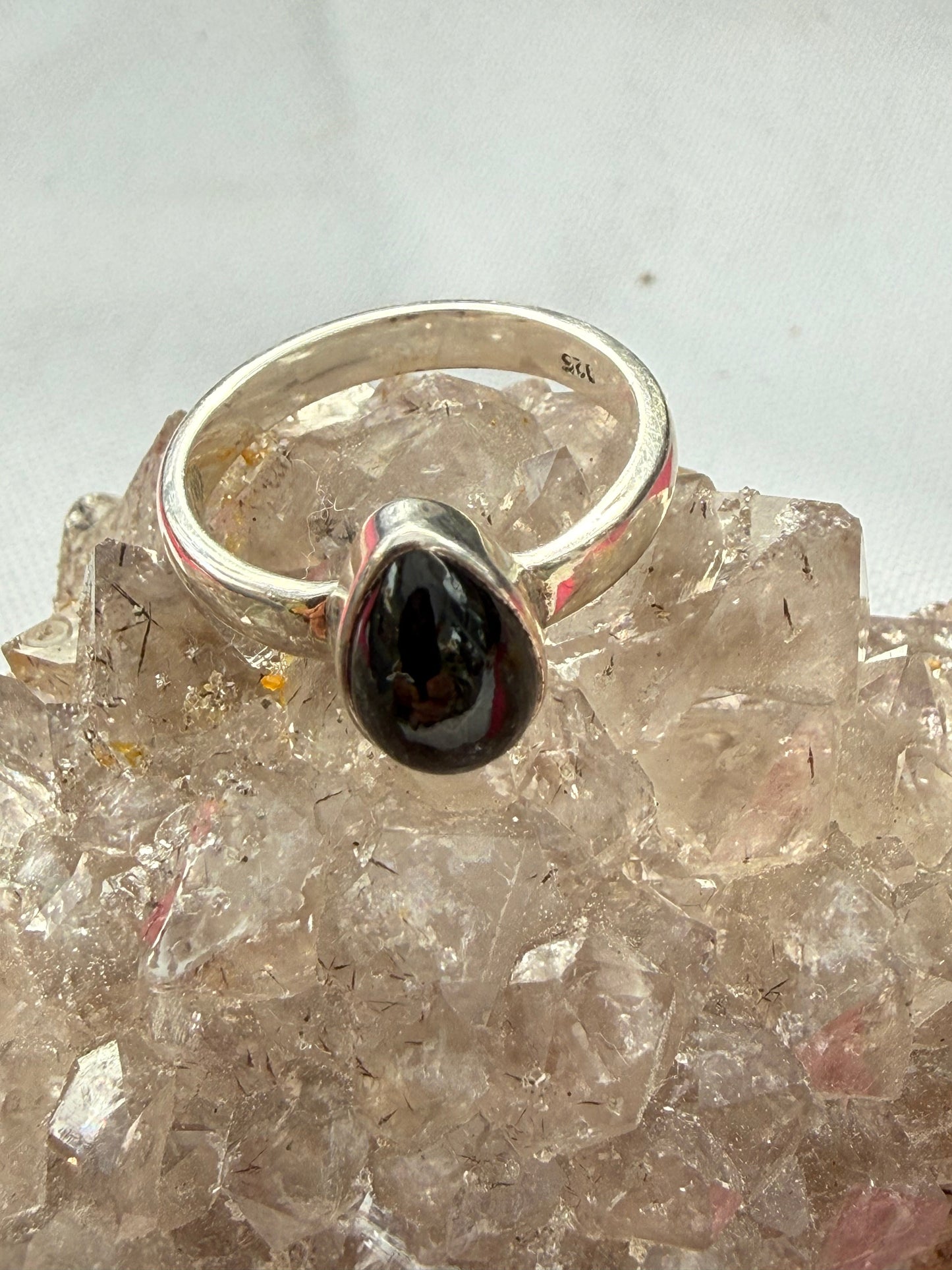 Black Star Ring – Protection, Inner Strength & Guiding Light, size 6 Crystal Wellness