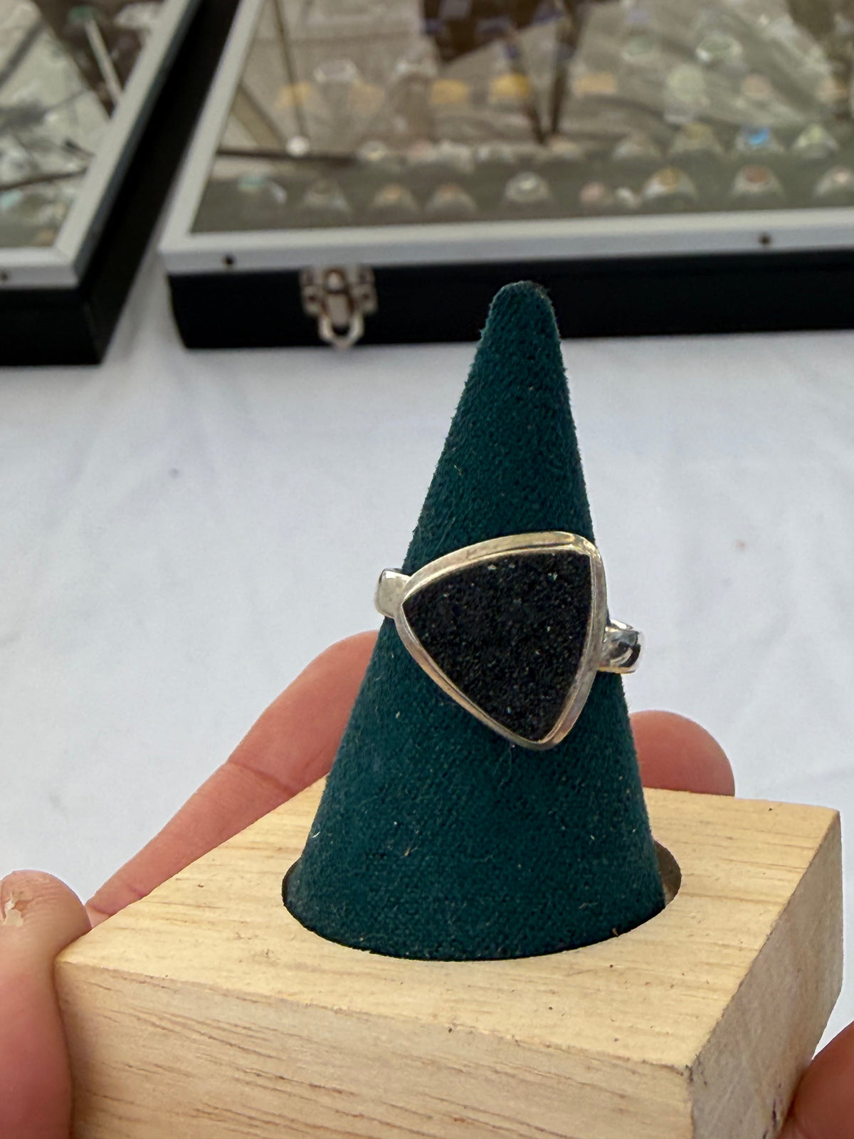 Black Onyx Druzy Ring, size 8.5

Strength • Protection • Inner Power Crystal Wellness