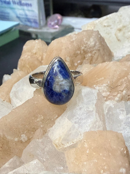 Sodalite Ring, size 7.5  – Wisdom, Truth & Inner Peace Crystal Wellness