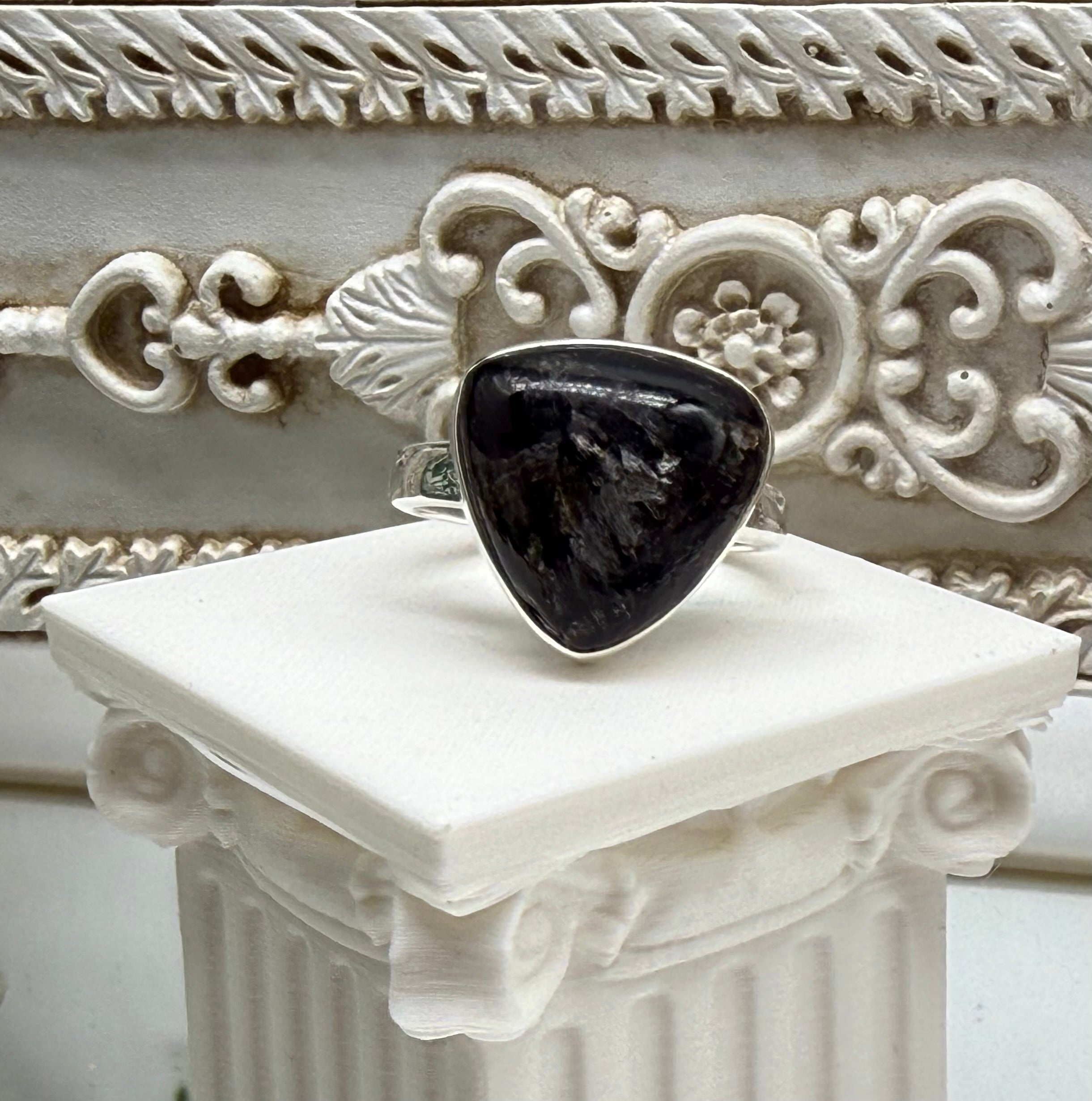 Golden Seraphinite Sterling Silver Ring – Size 8.5 Crystal Wellness