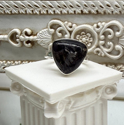 Golden Seraphinite Sterling Silver Ring – Size 8.5 Crystal Wellness