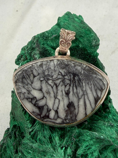 Pinolith Silver Pendant 25mmx35mm Crystal Wellness
