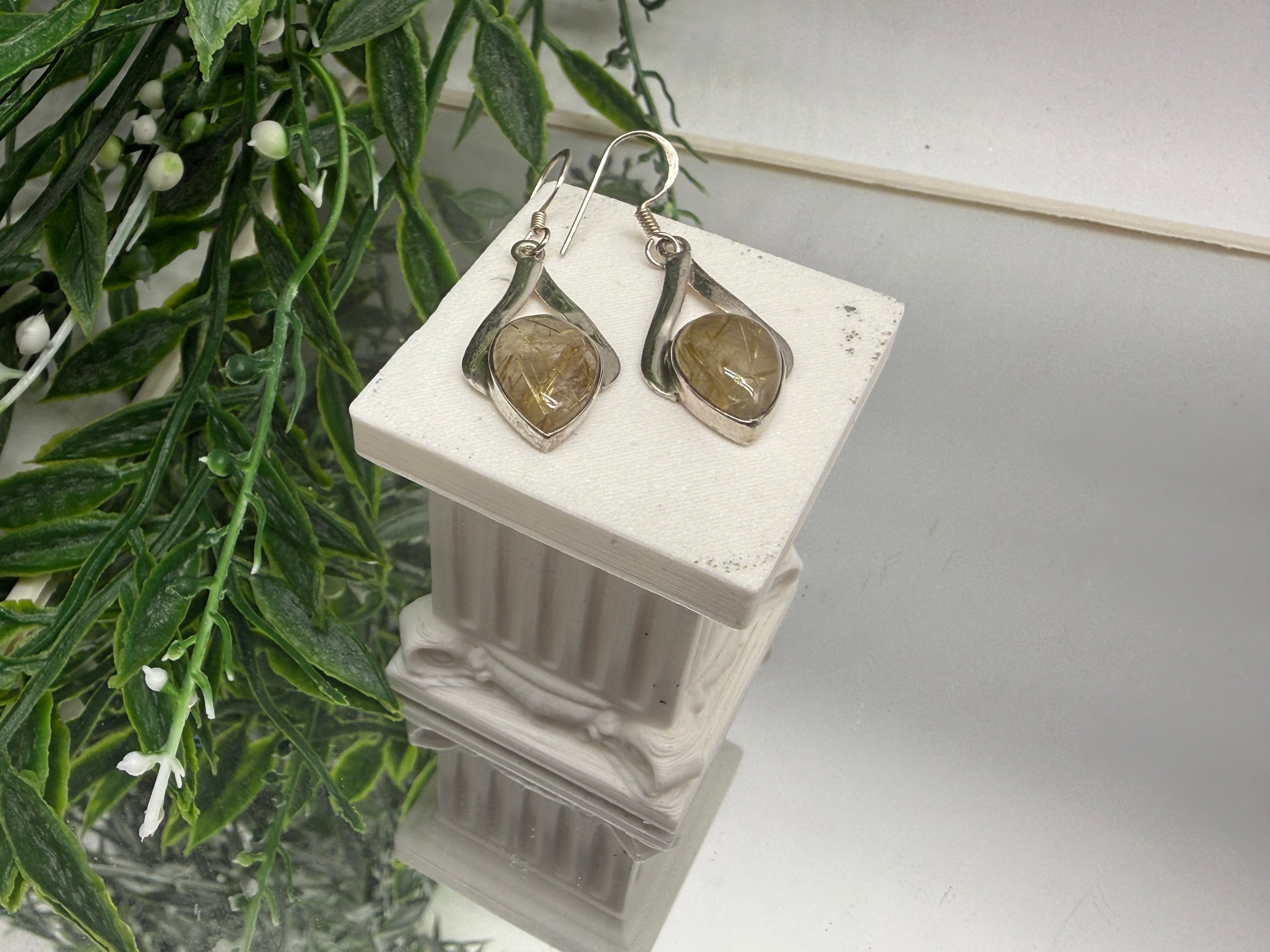 ✨ Golden Rutilated Quartz 925 Sterling Silver Pendant – Manifestation & Abundance Crystal for Empowered Clarity Crystal Wellness