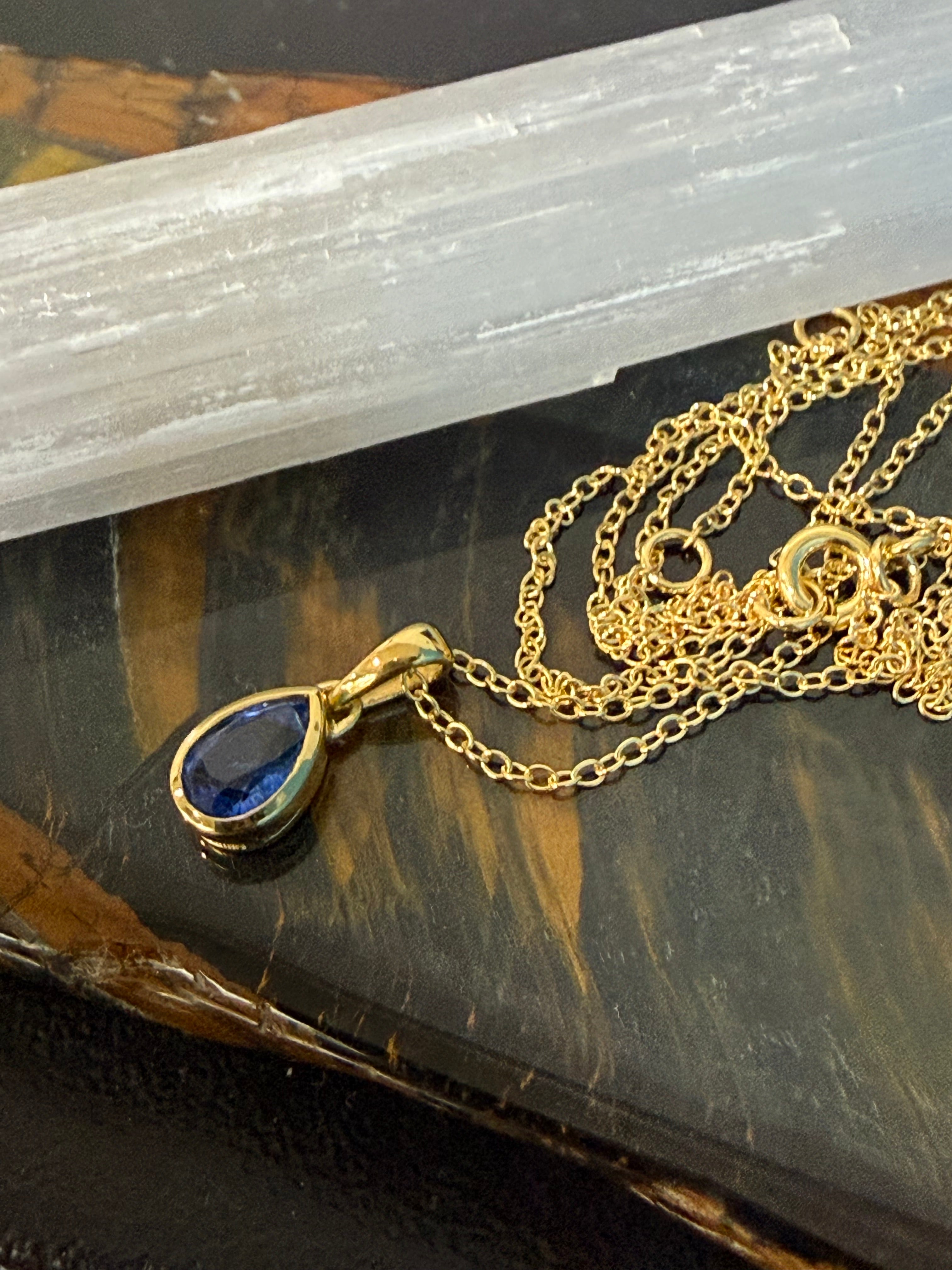 💜 Tanzanite Vermeil Pendant

A stone of spiritual insight, intuition & transformation Crystal Wellness