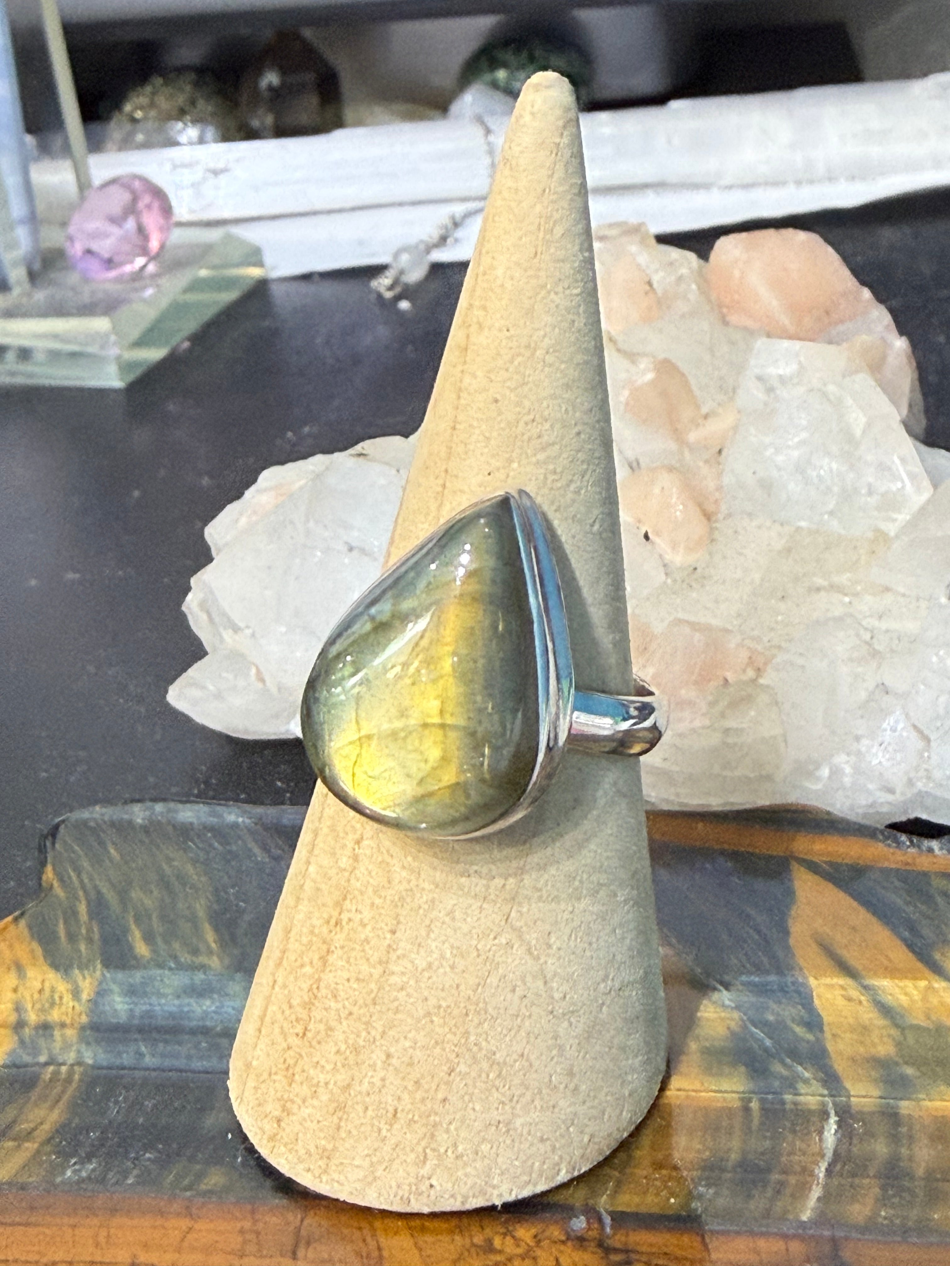✨ Golden Flash Labradorite Ring — Stone of Intuition & Transformation, size 9.5 Crystal Wellness