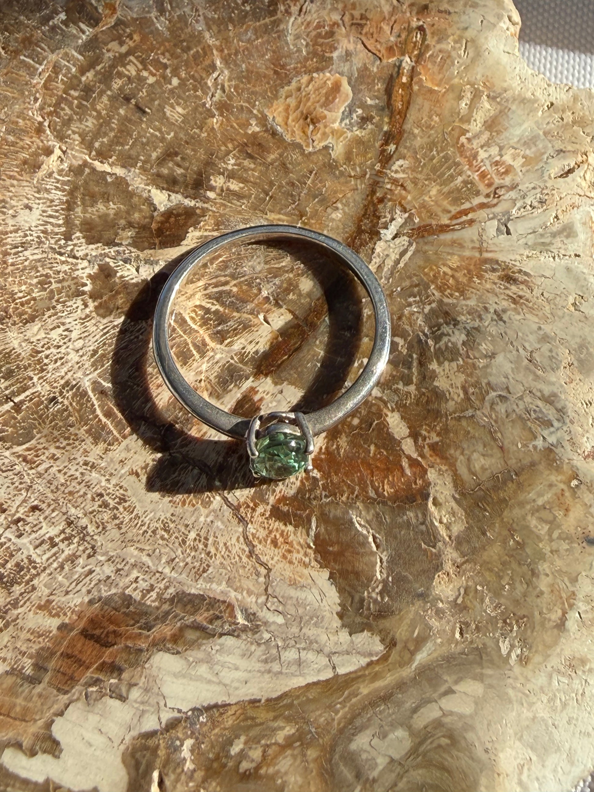 Neon Blue Apatite Ring – Clarity, Inspiration & Personal Growth, size 6 Crystal Wellness
