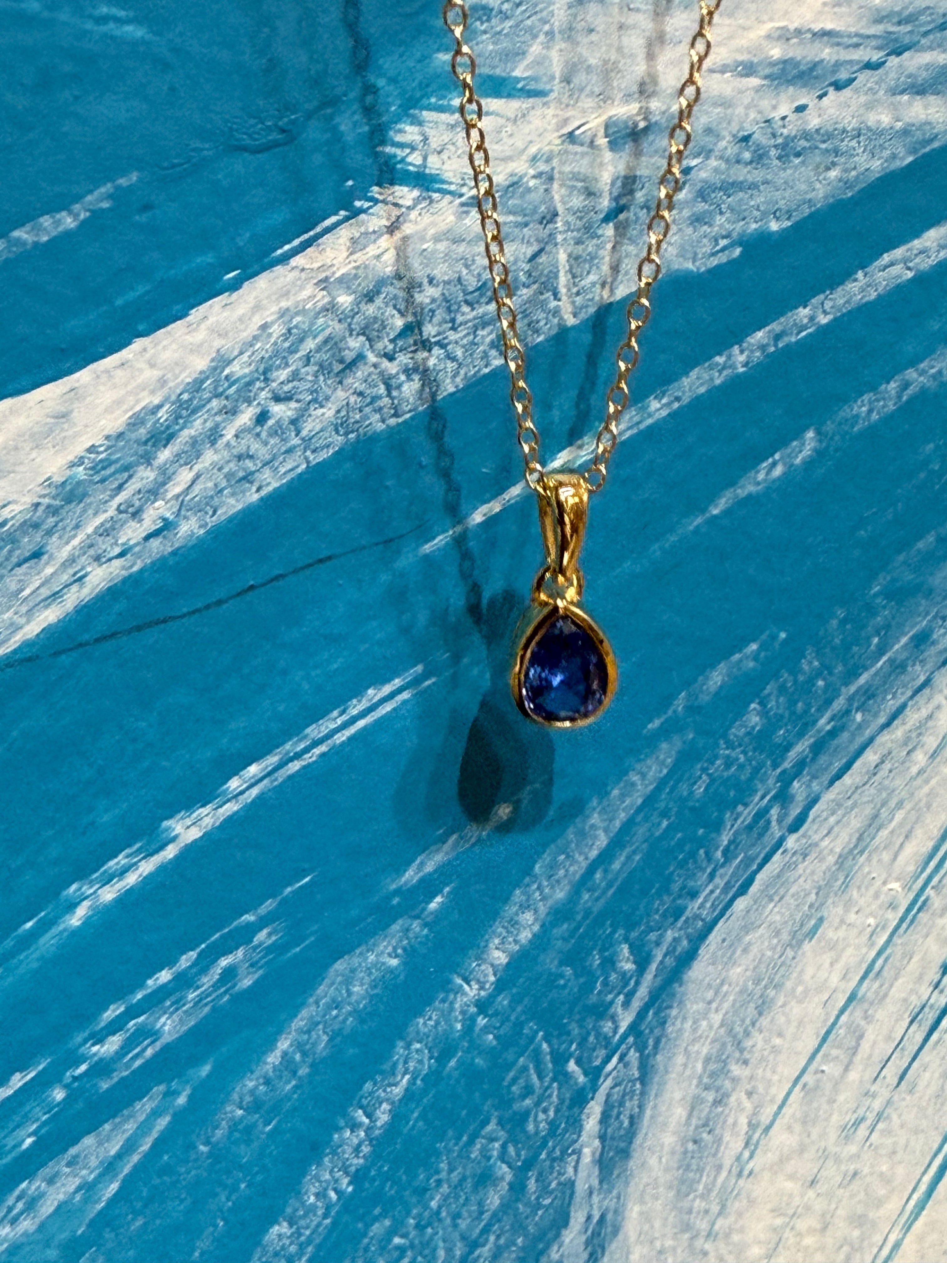💜 Tanzanite Vermeil Pendant

A stone of spiritual insight, intuition & transformation Crystal Wellness
