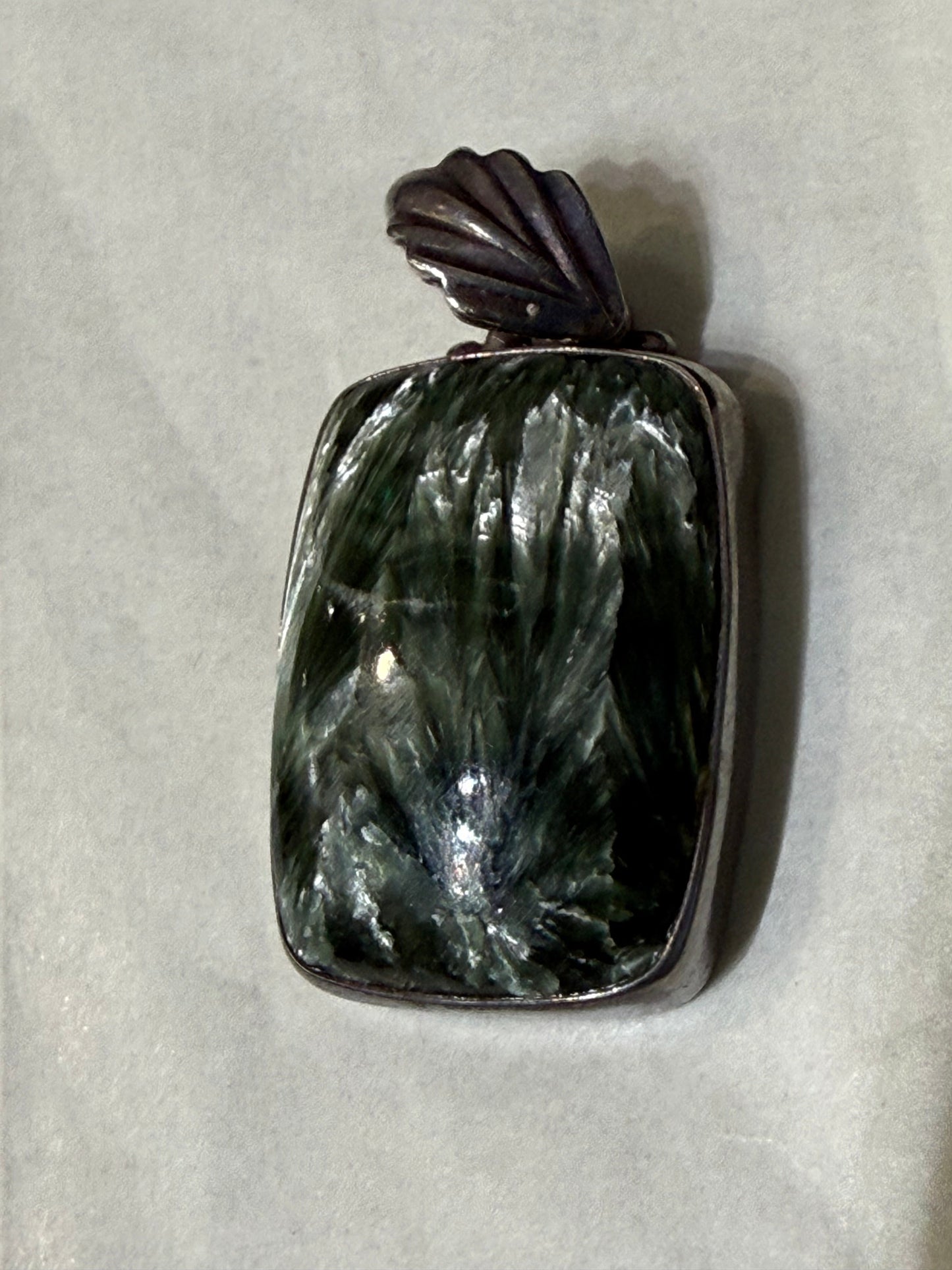 Seraphinite Pendant
Wings of Healing & Spiritual Light, 25mmx19mm Crystal Wellness