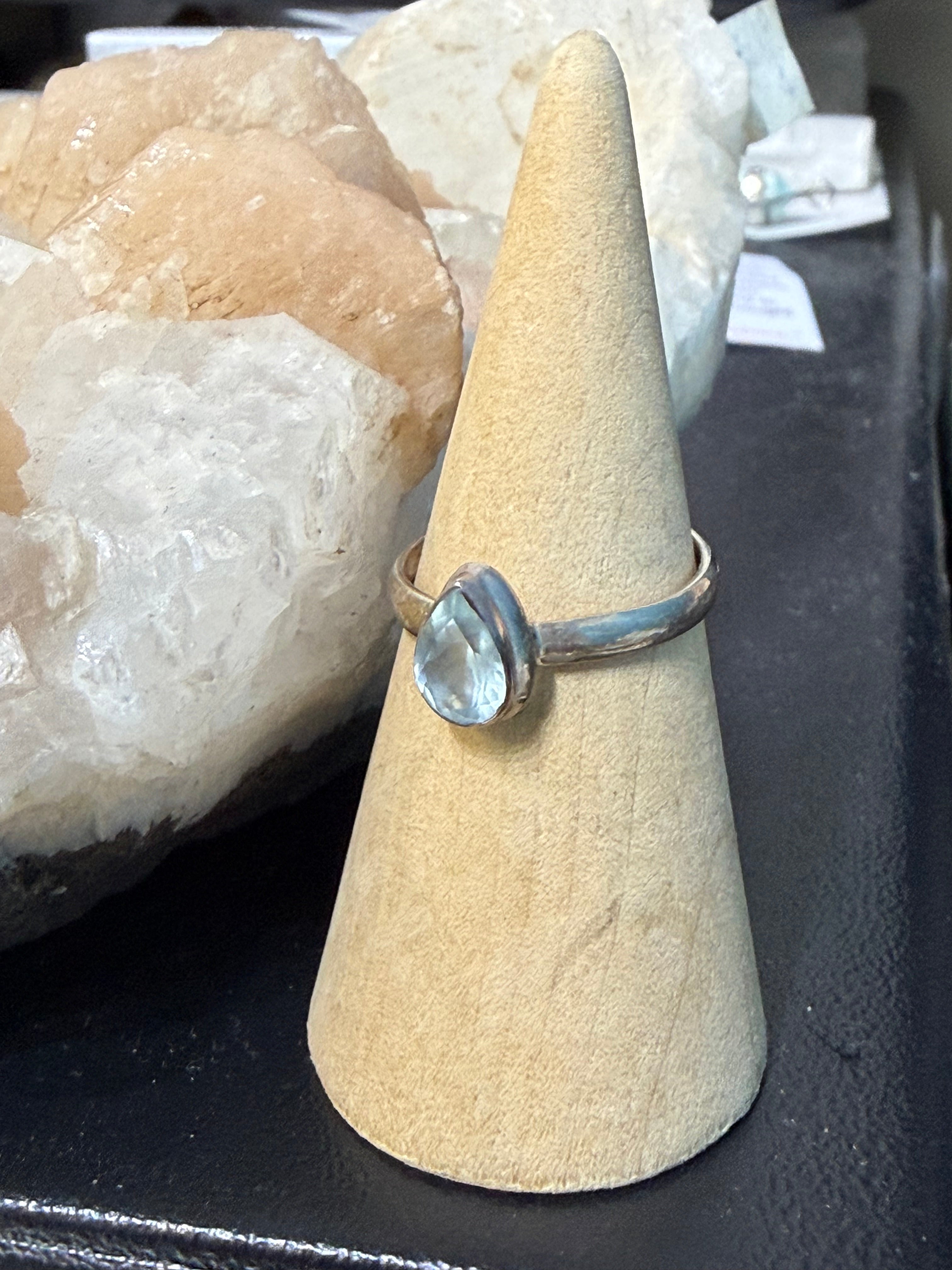 Natural Aquamarine Ring, size 8 – A Stone of Serenity, Courage & Clear Communication Crystal Wellness