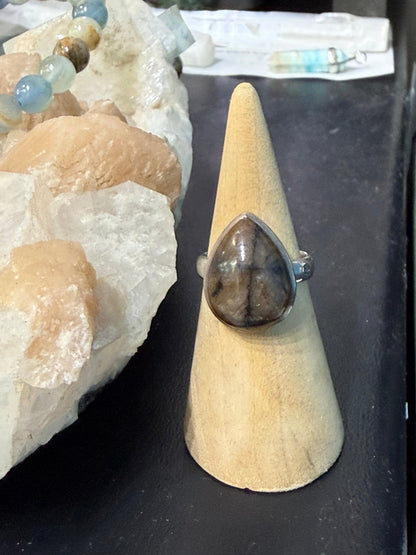 Chiastolite Ring, size 7.5
The Stone of Protection & Sacred Alignment Crystal Wellness