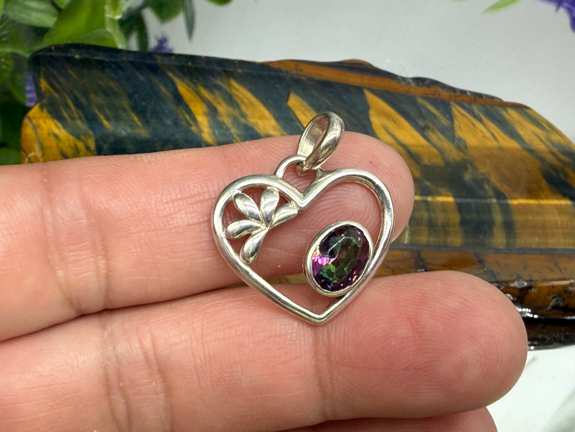 💜 Mystic Topaz Heart Silver Pendant — Love, Transformation & Inner Radiance,21mmx18mm Crystal Wellness