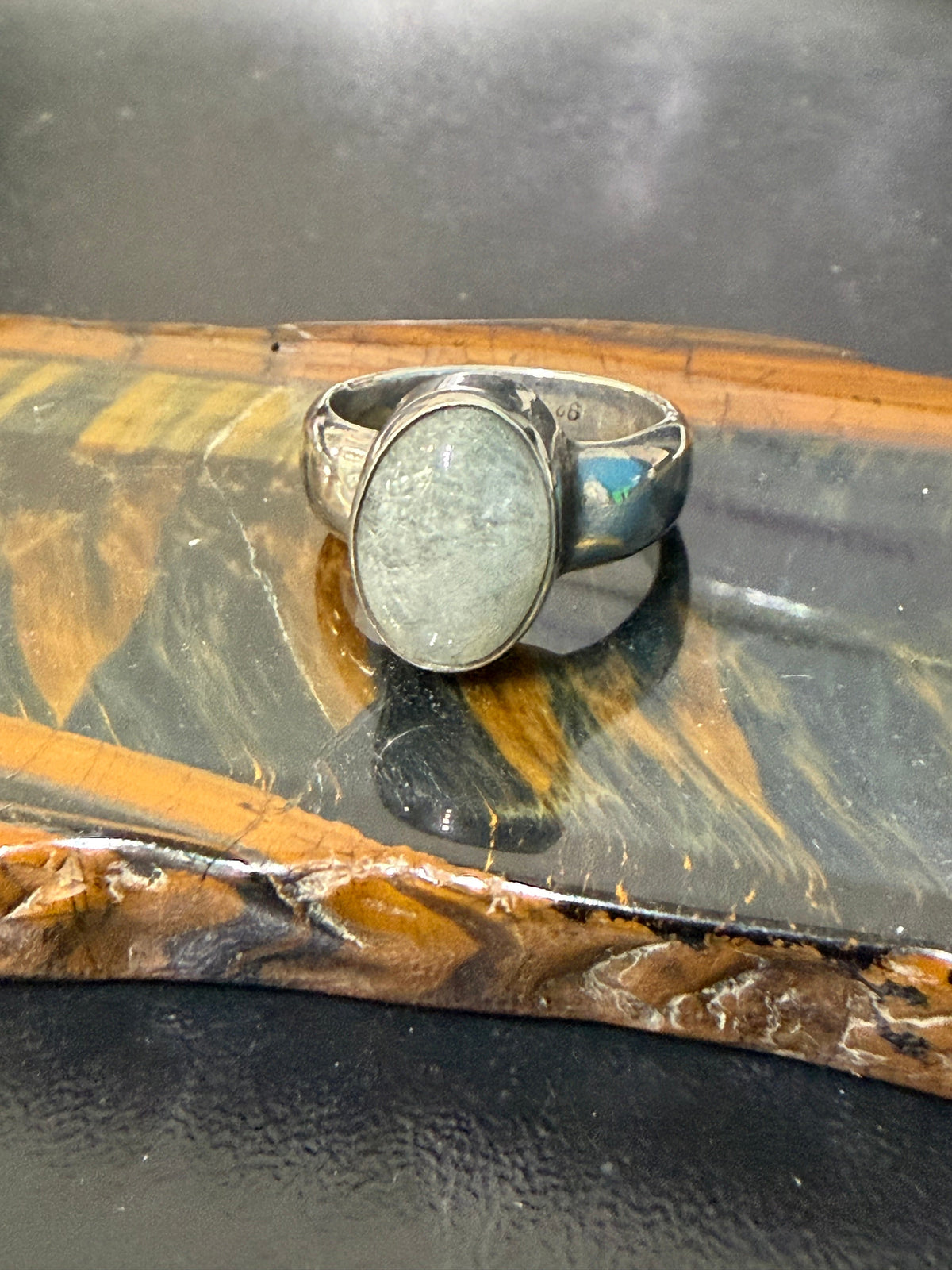 Green Phantom Quartz Ring, size 9

Growth • Transformation • Renewal • Abundance Crystal Wellness