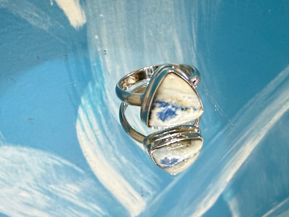BLUE SCHEELITE RING – Intuition, Inner Peace & Spiritual Clarity, size 7 Crystal Wellness